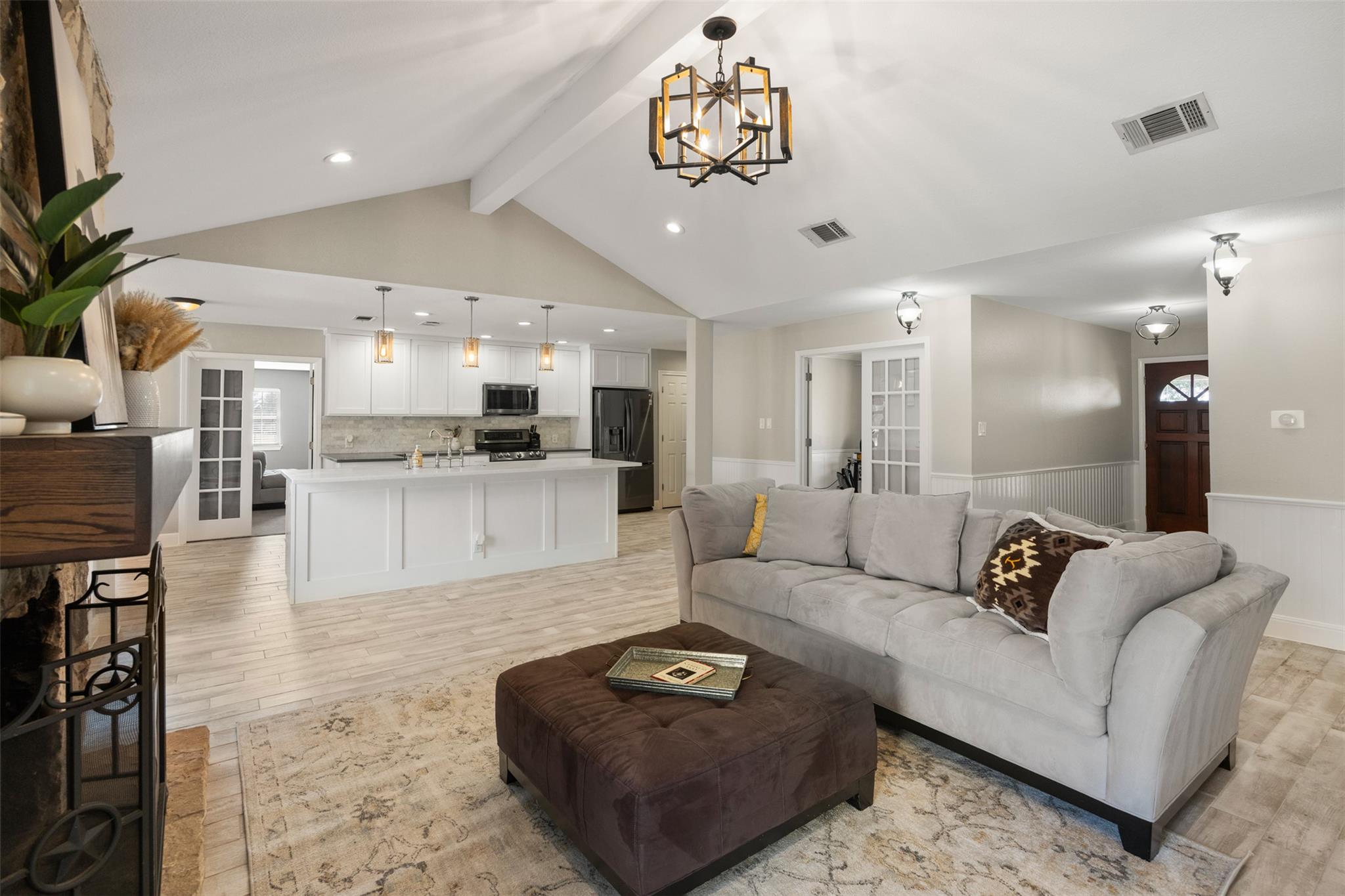 1607 Mayfield Dr, Round Rock, TX 78681