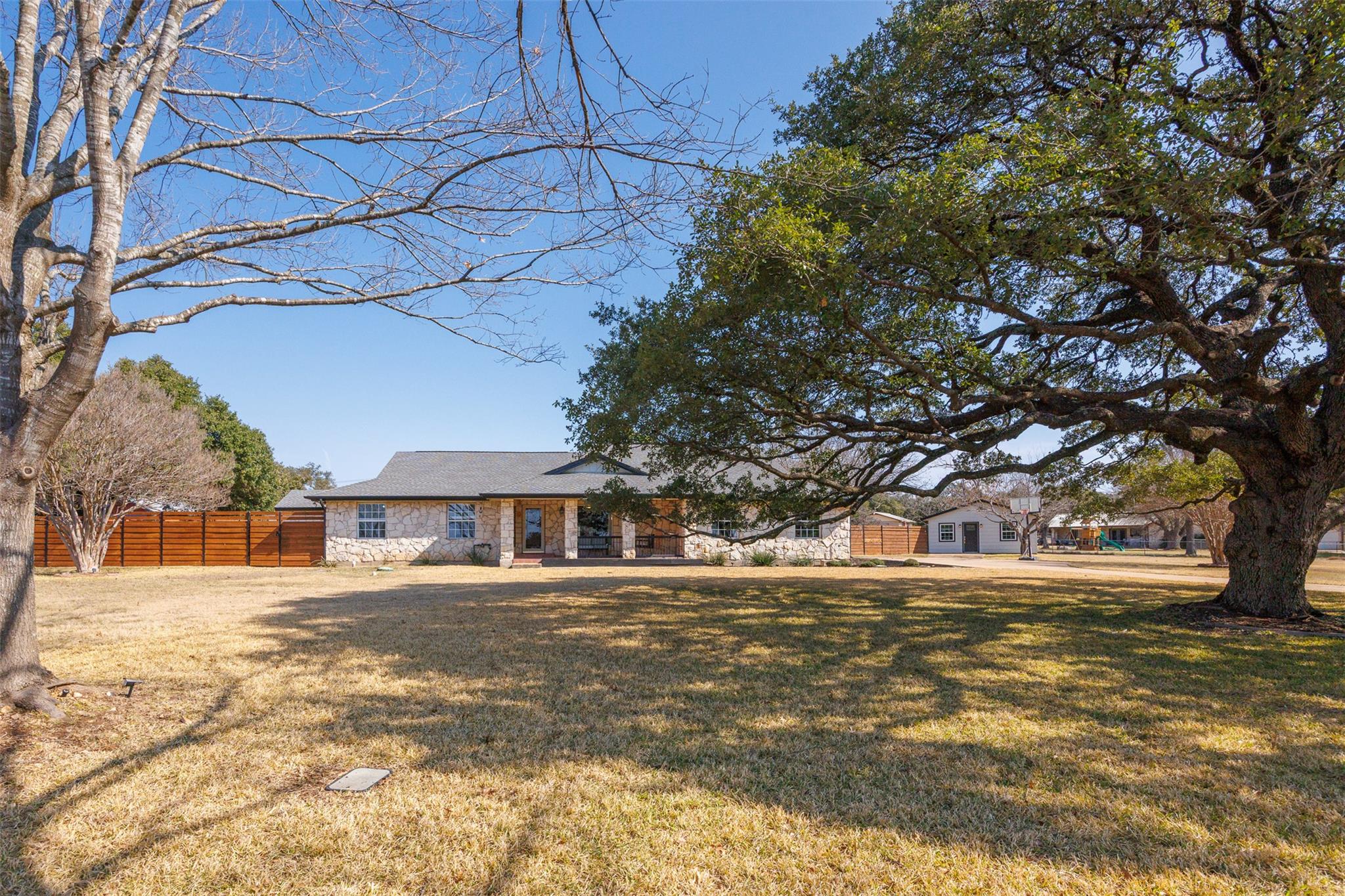 1607 Mayfield Dr, Round Rock, TX 78681