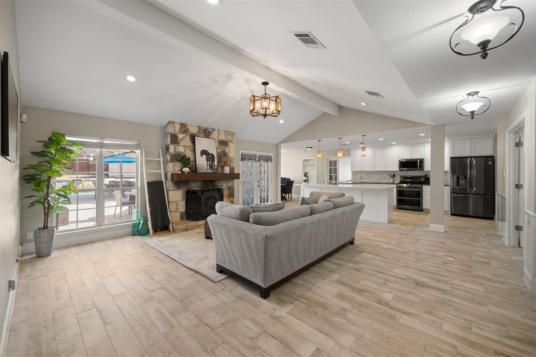 1607 Mayfield Dr, Round Rock, TX 78681