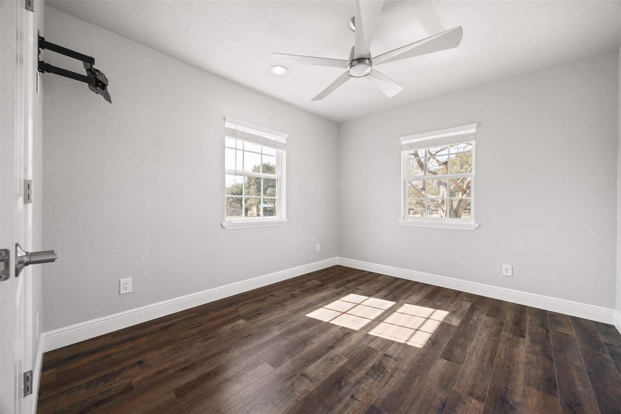 1607 Mayfield Dr, Round Rock, TX 78681