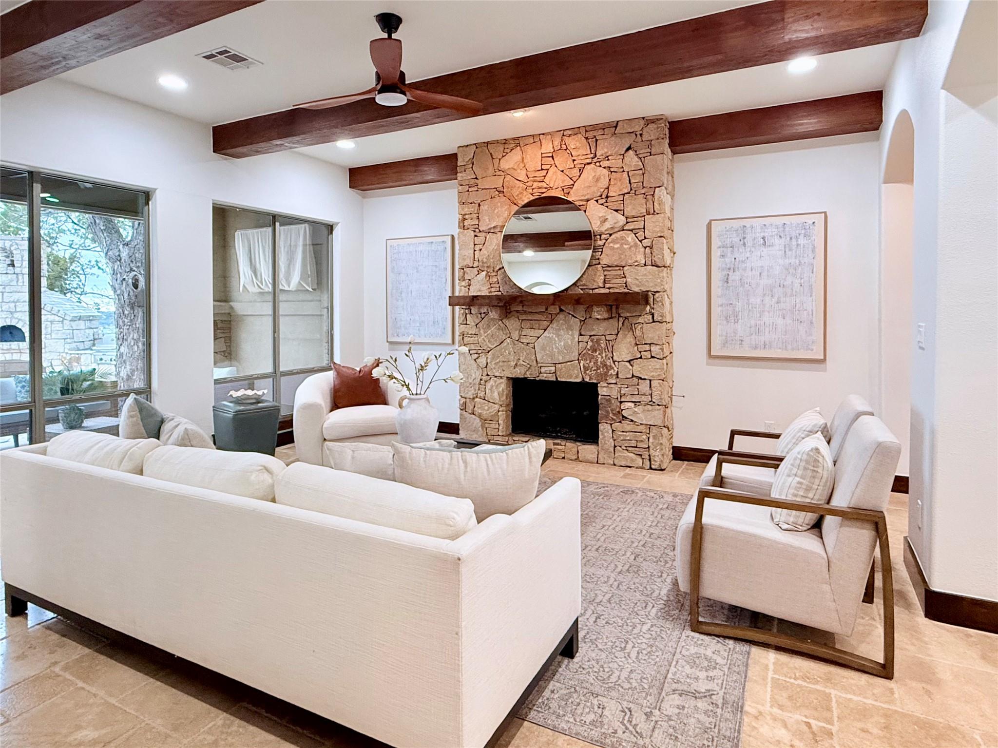 2804B Lohmans Ford Rd, Lago Vista, TX 78645