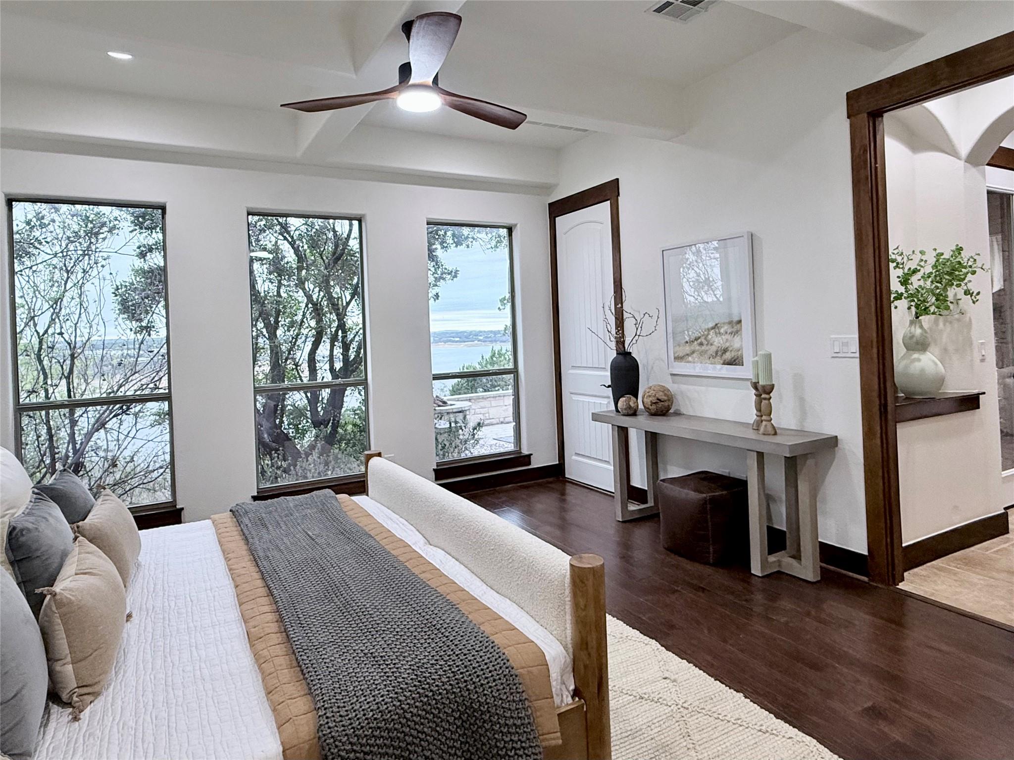 2804B Lohmans Ford Rd, Lago Vista, TX 78645