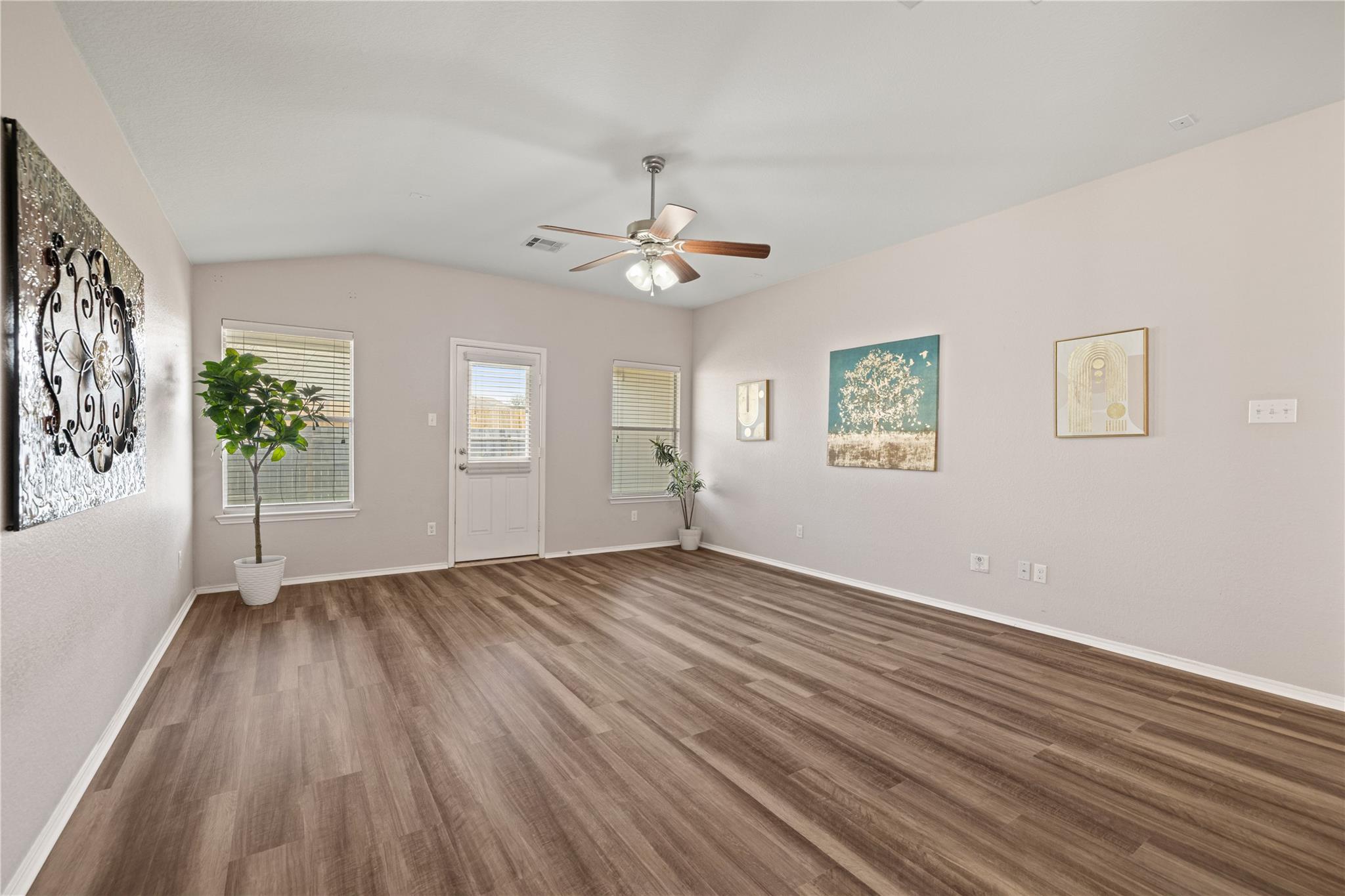 20105 Harrier Flight Trl, Pflugerville, TX 78660