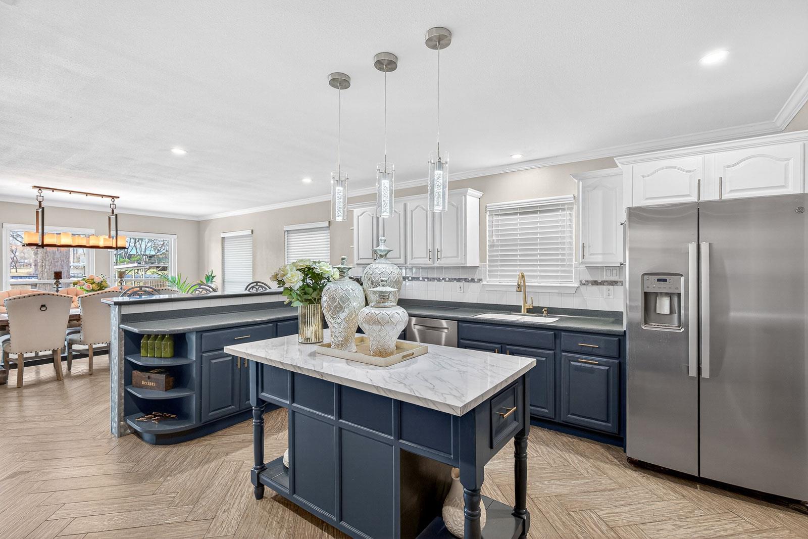 232 Lake Ridge Dr, Seguin, TX 78155