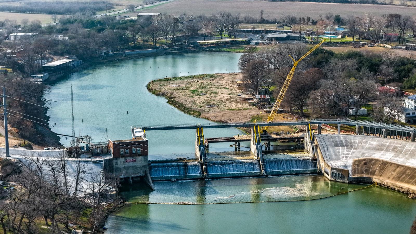 232 Lake Ridge Dr, Seguin, TX 78155