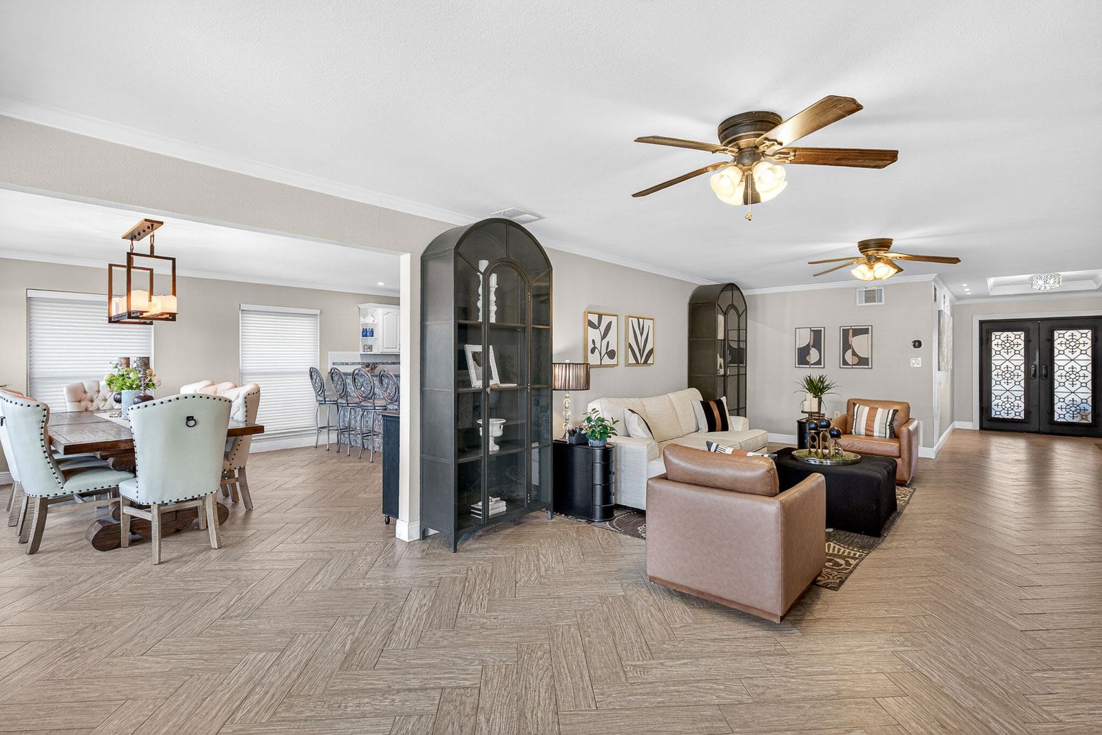 232 Lake Ridge Dr, Seguin, TX 78155