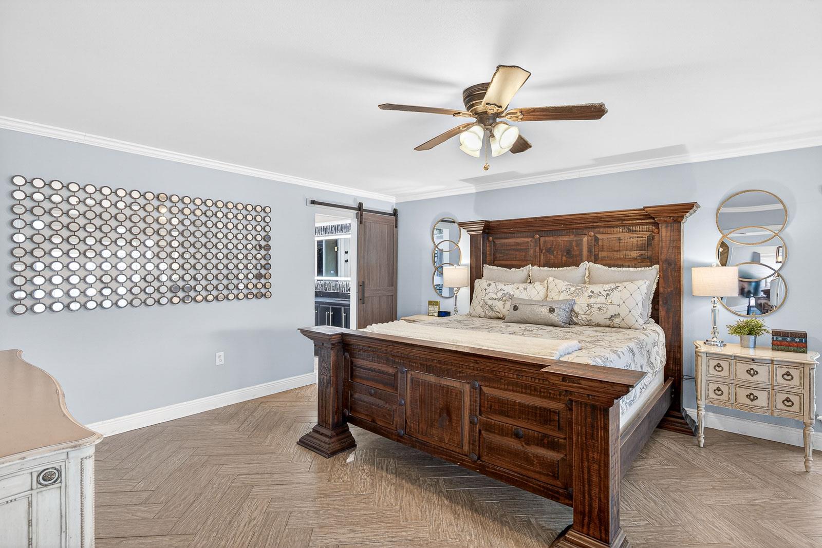 232 Lake Ridge Dr, Seguin, TX 78155