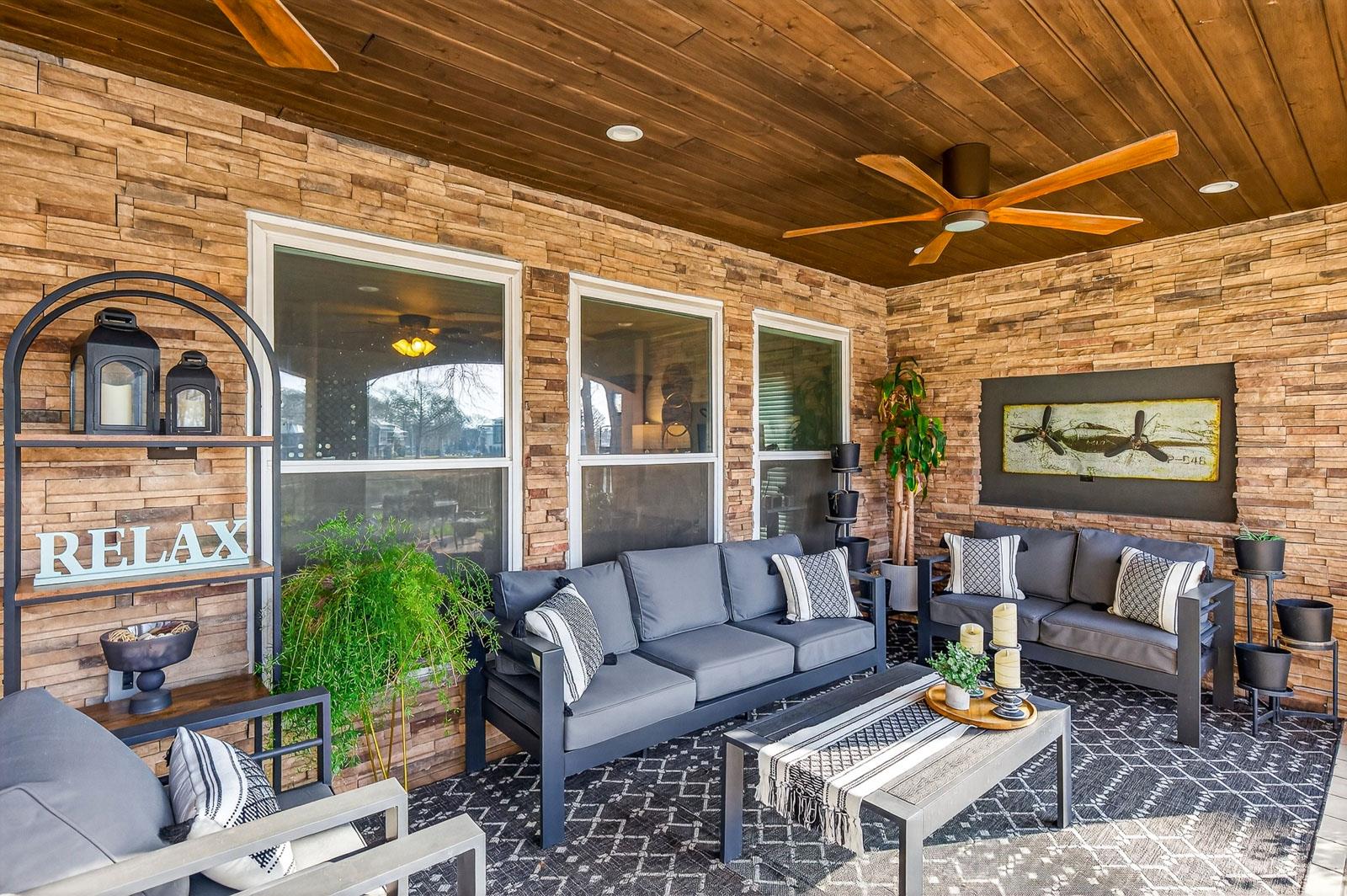 232 Lake Ridge Dr, Seguin, TX 78155