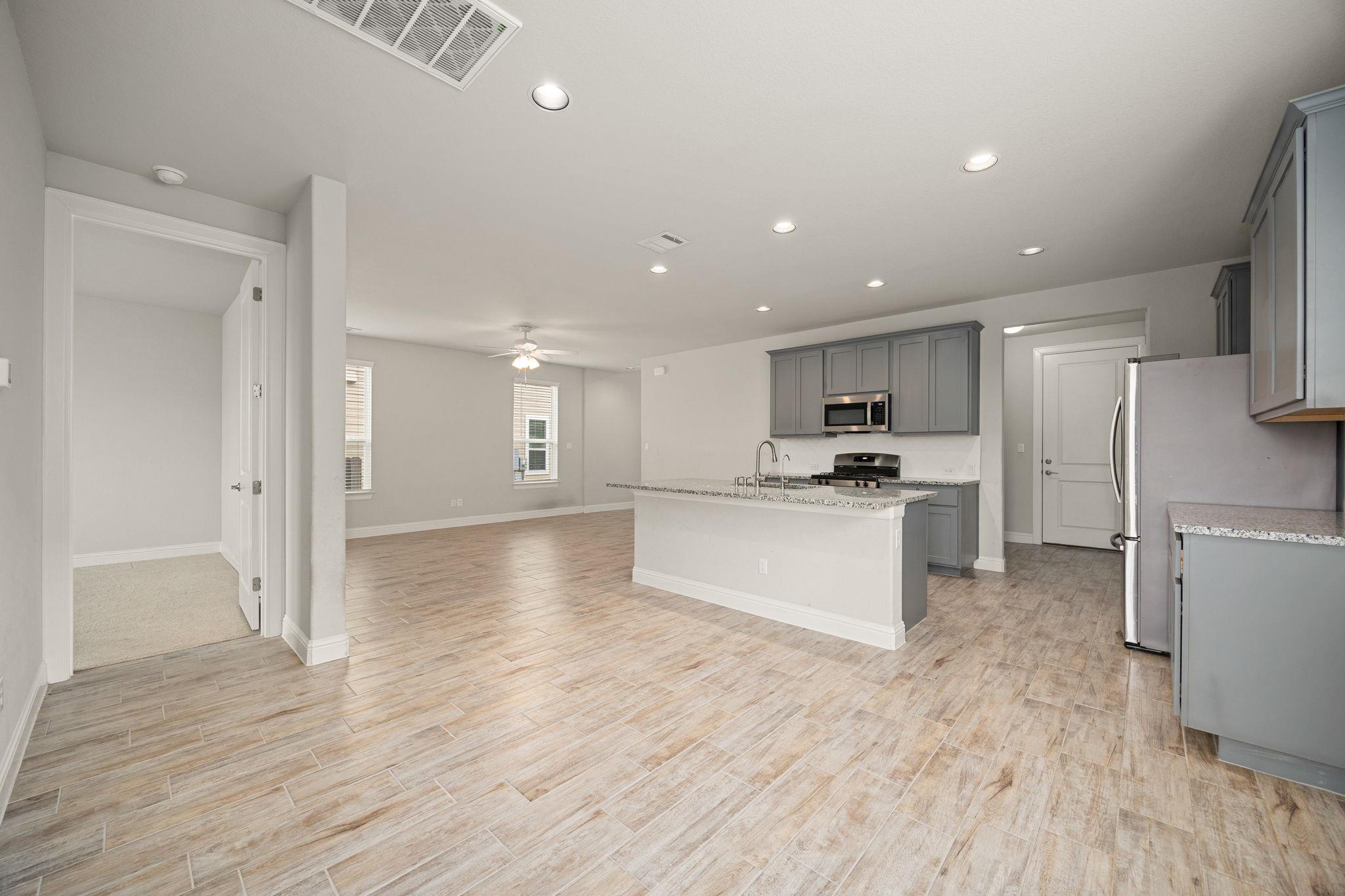 109 Riverhill Dr, Georgetown, TX 78628