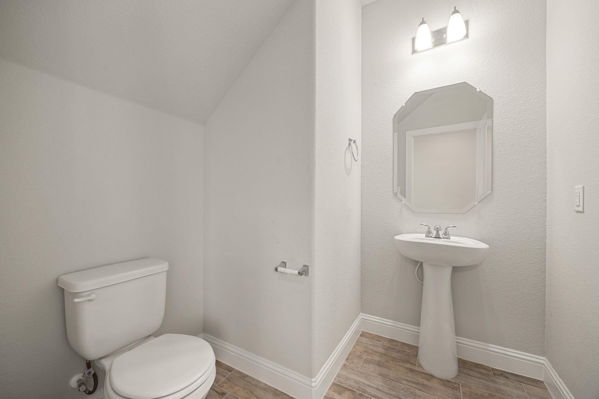 109 Riverhill Dr, Georgetown, TX 78628