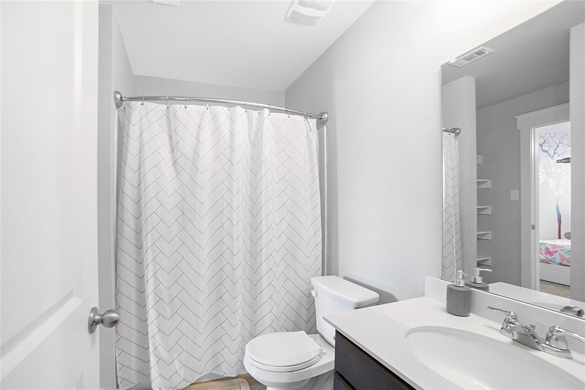 180 Waterside Rd # B, Buda, TX 78610