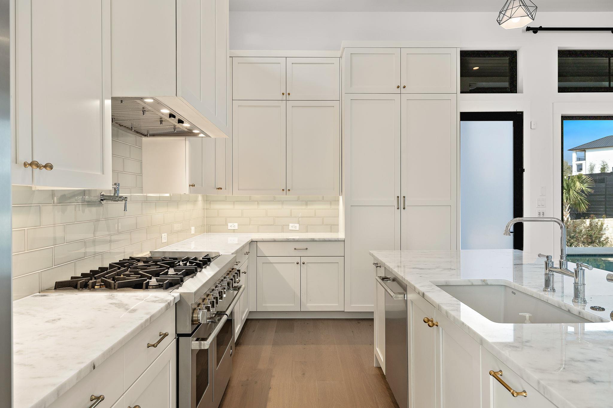 5900 Moondust Ln, Austin, TX 78730