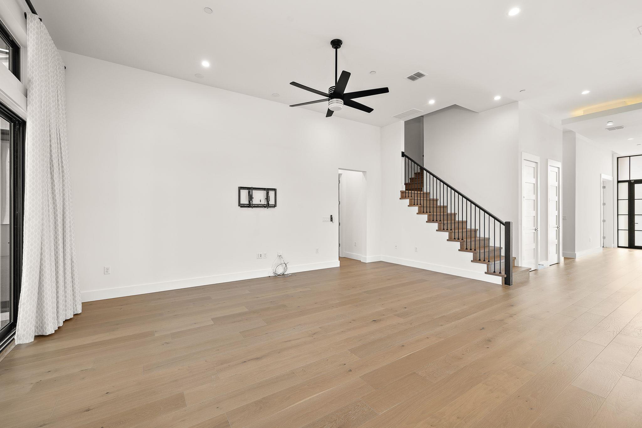 5900 Moondust Ln, Austin, TX 78730