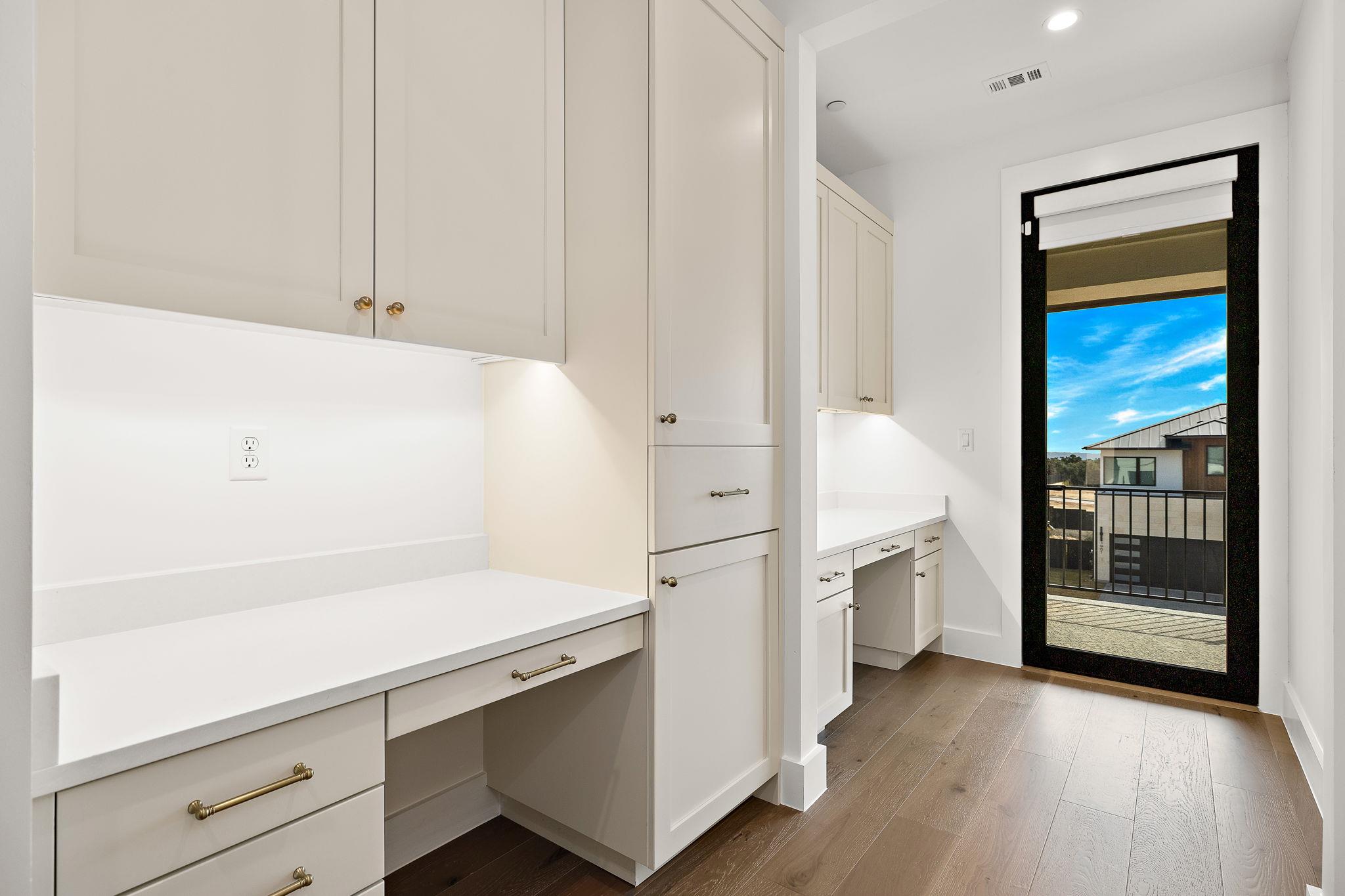 5900 Moondust Ln, Austin, TX 78730