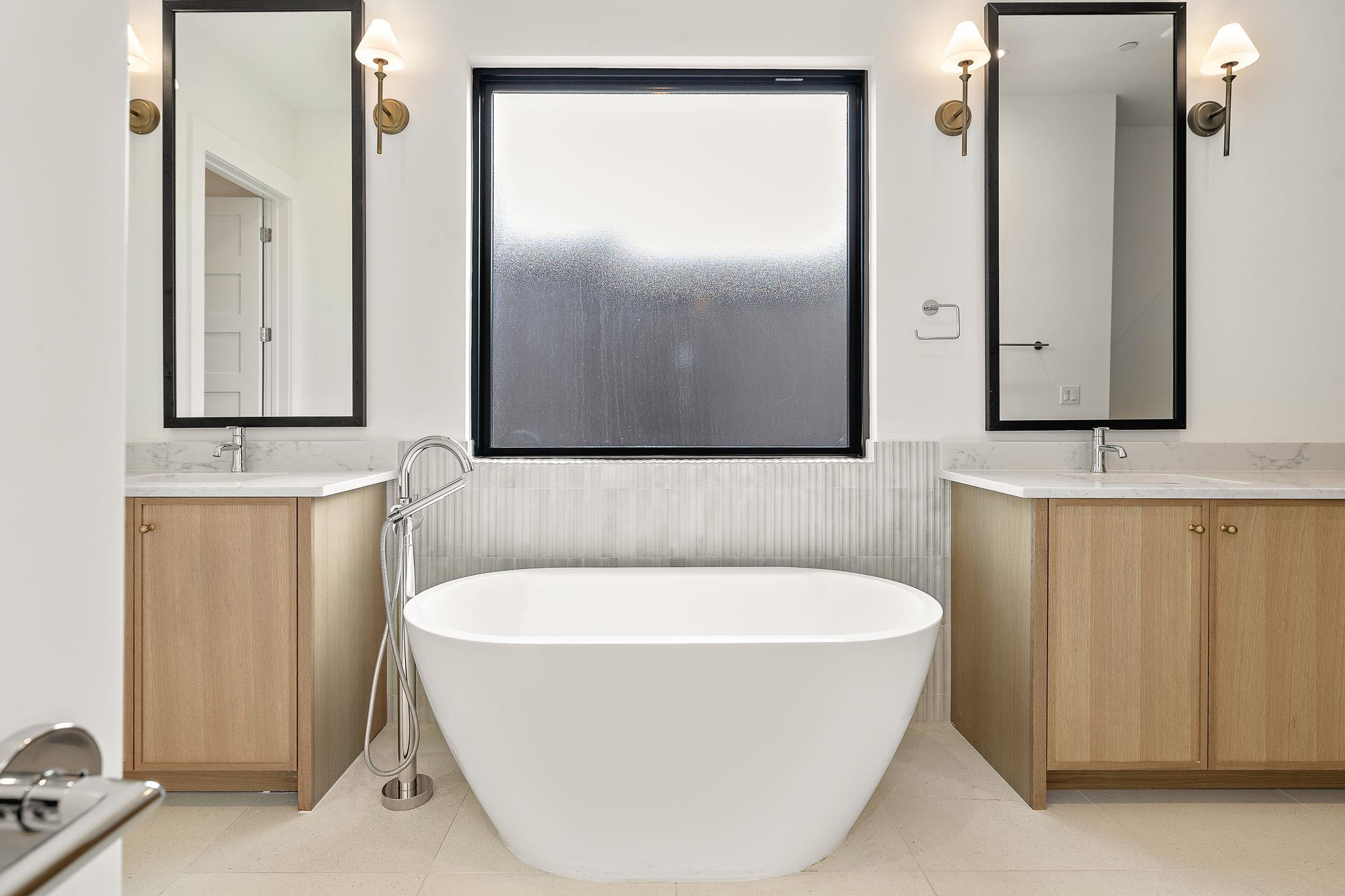 5900 Moondust Ln, Austin, TX 78730