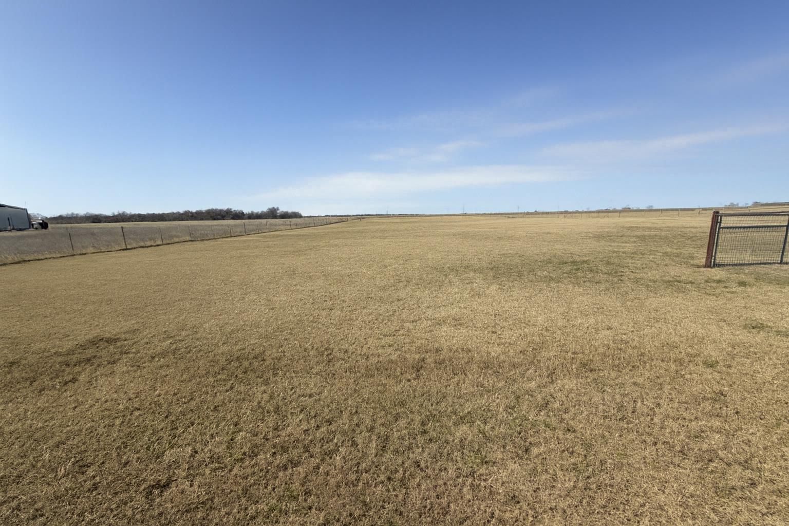 4622 County Road 429, Rockdale, TX 76567