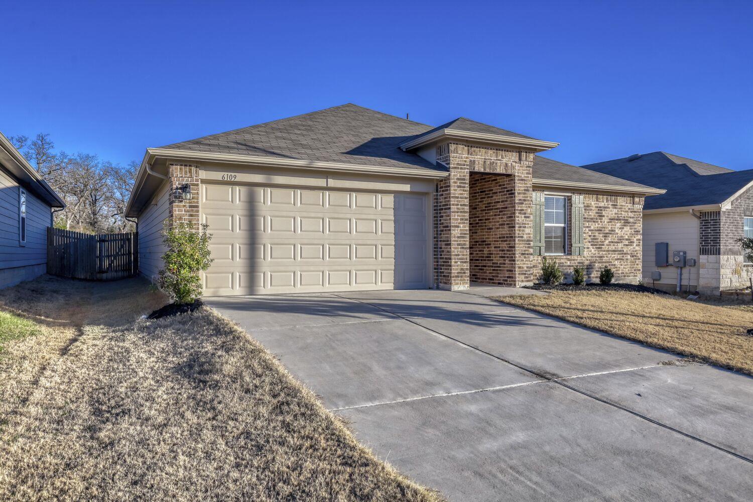 6109 Brocade Dr, Austin, TX 78724