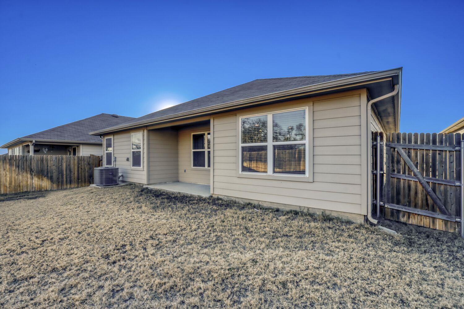 6109 Brocade Dr, Austin, TX 78724