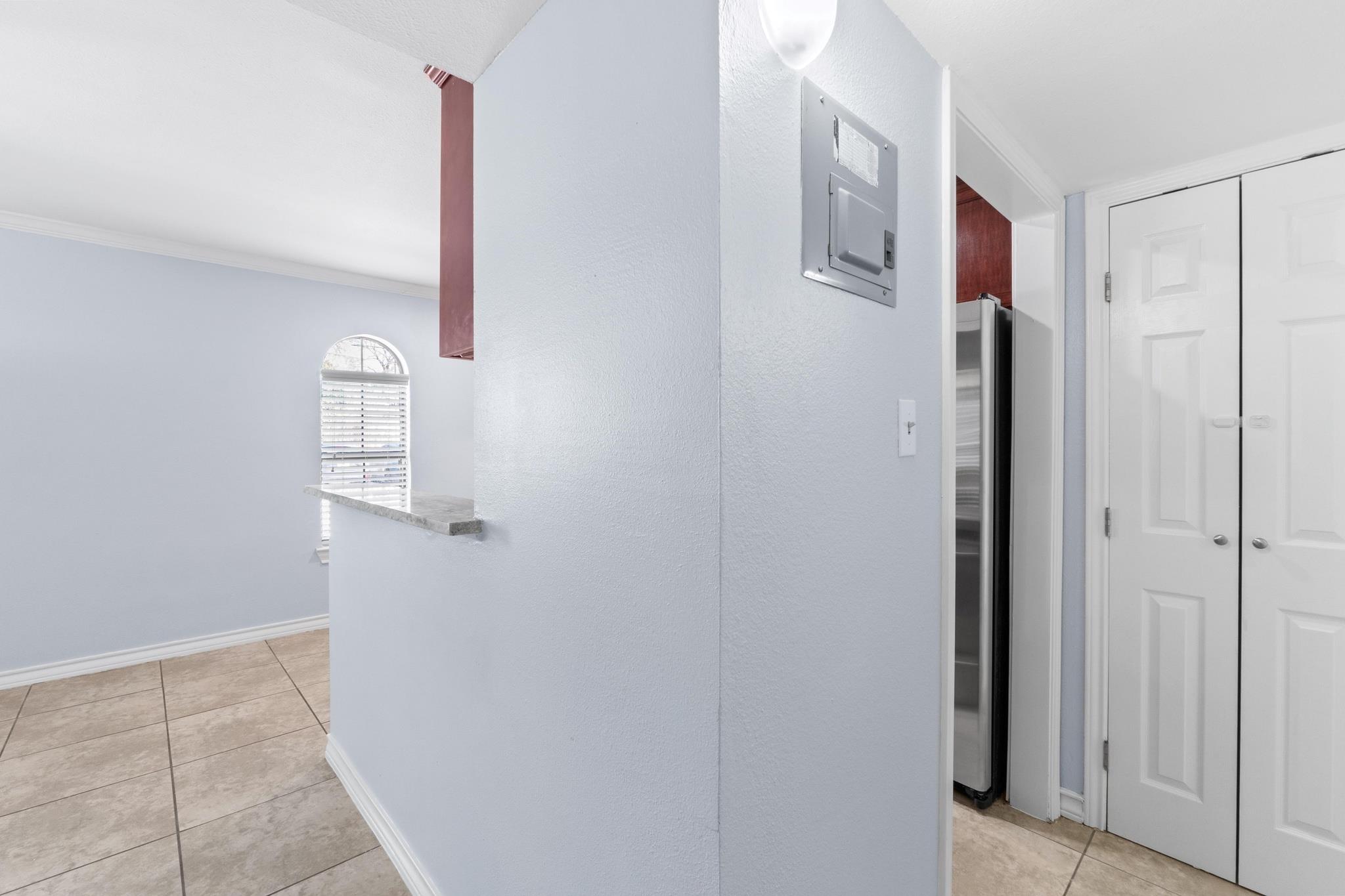 407 E 45th St # 108, Austin, TX 78751