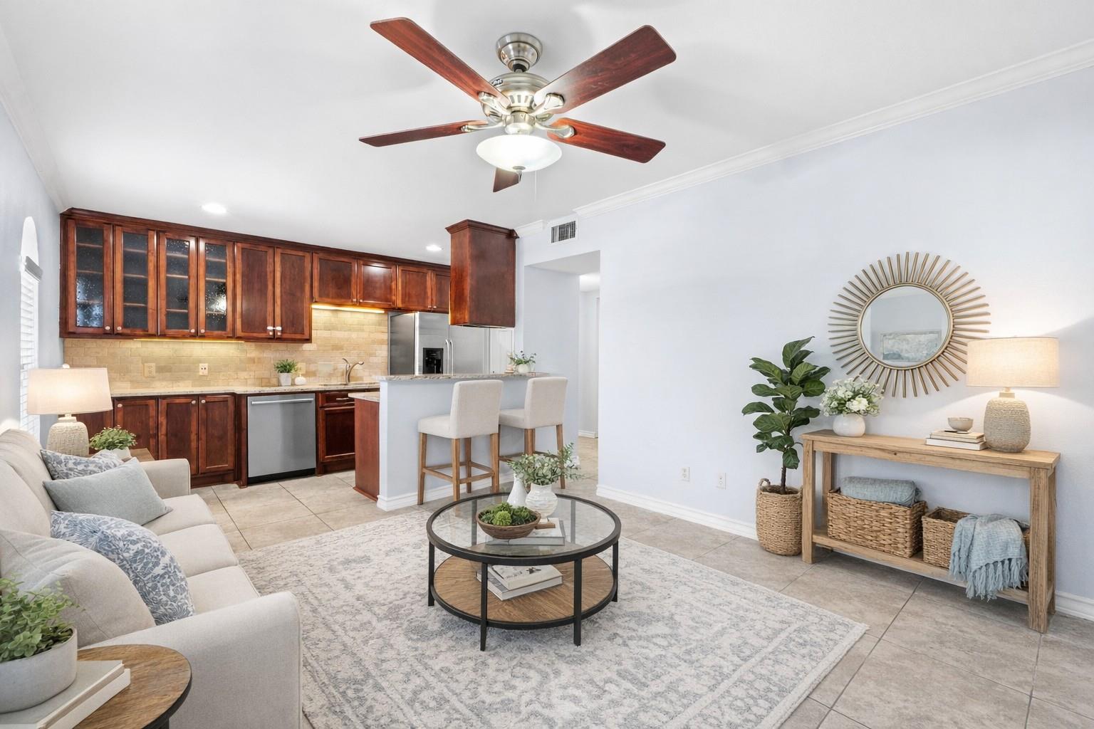 407 E 45th St # 108, Austin, TX 78751