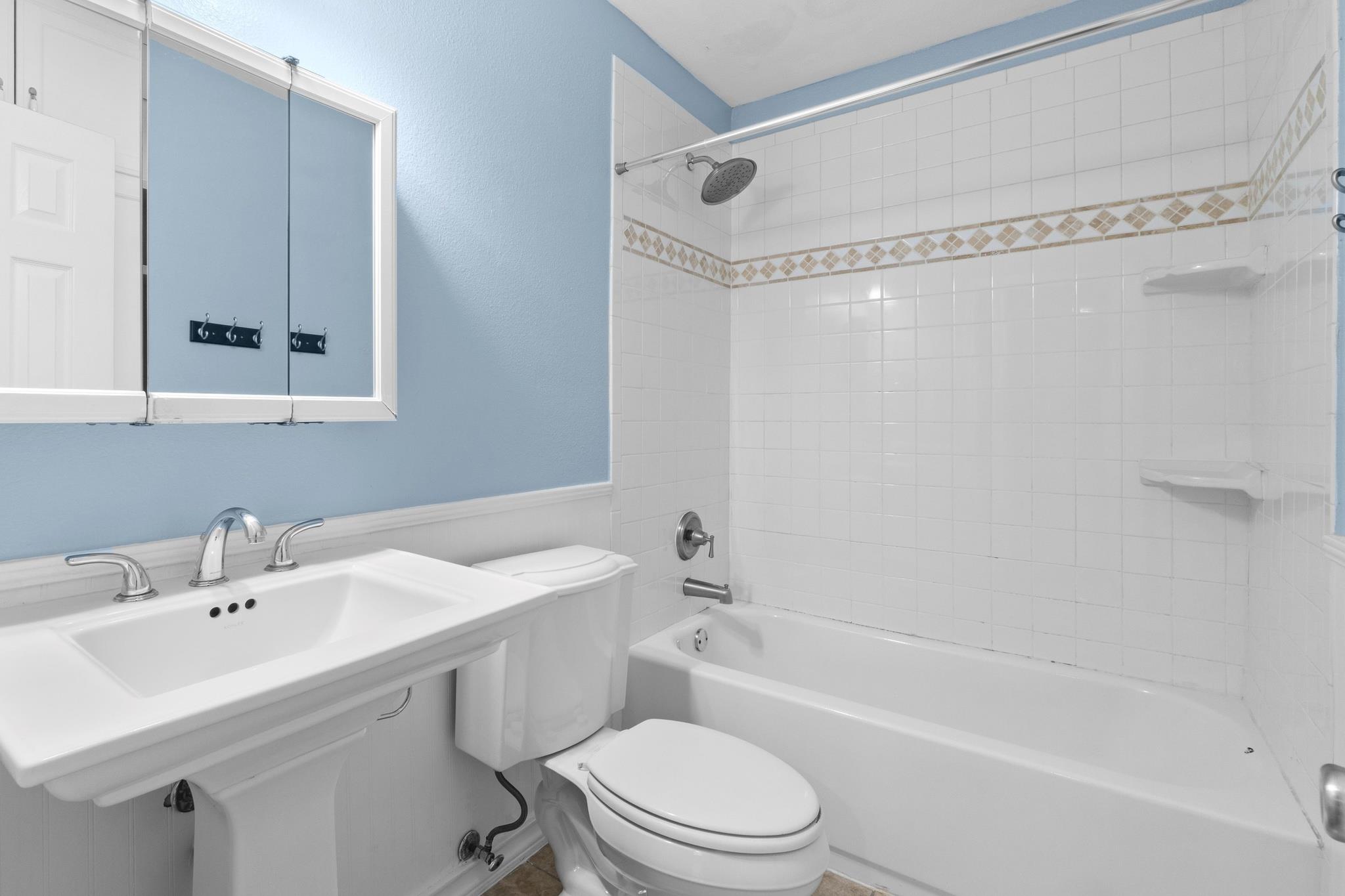 407 E 45th St # 108, Austin, TX 78751