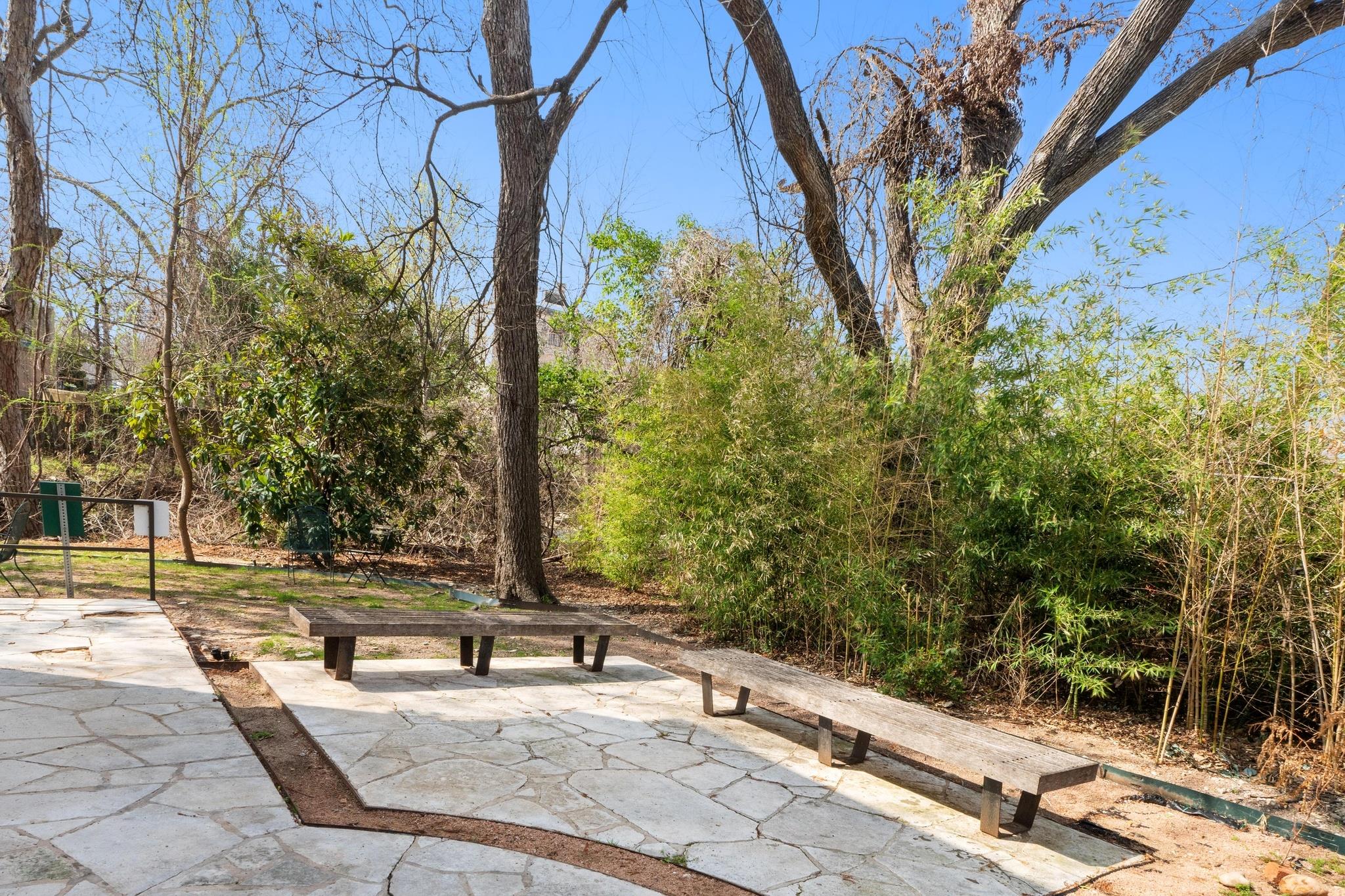 407 E 45th St # 108, Austin, TX 78751