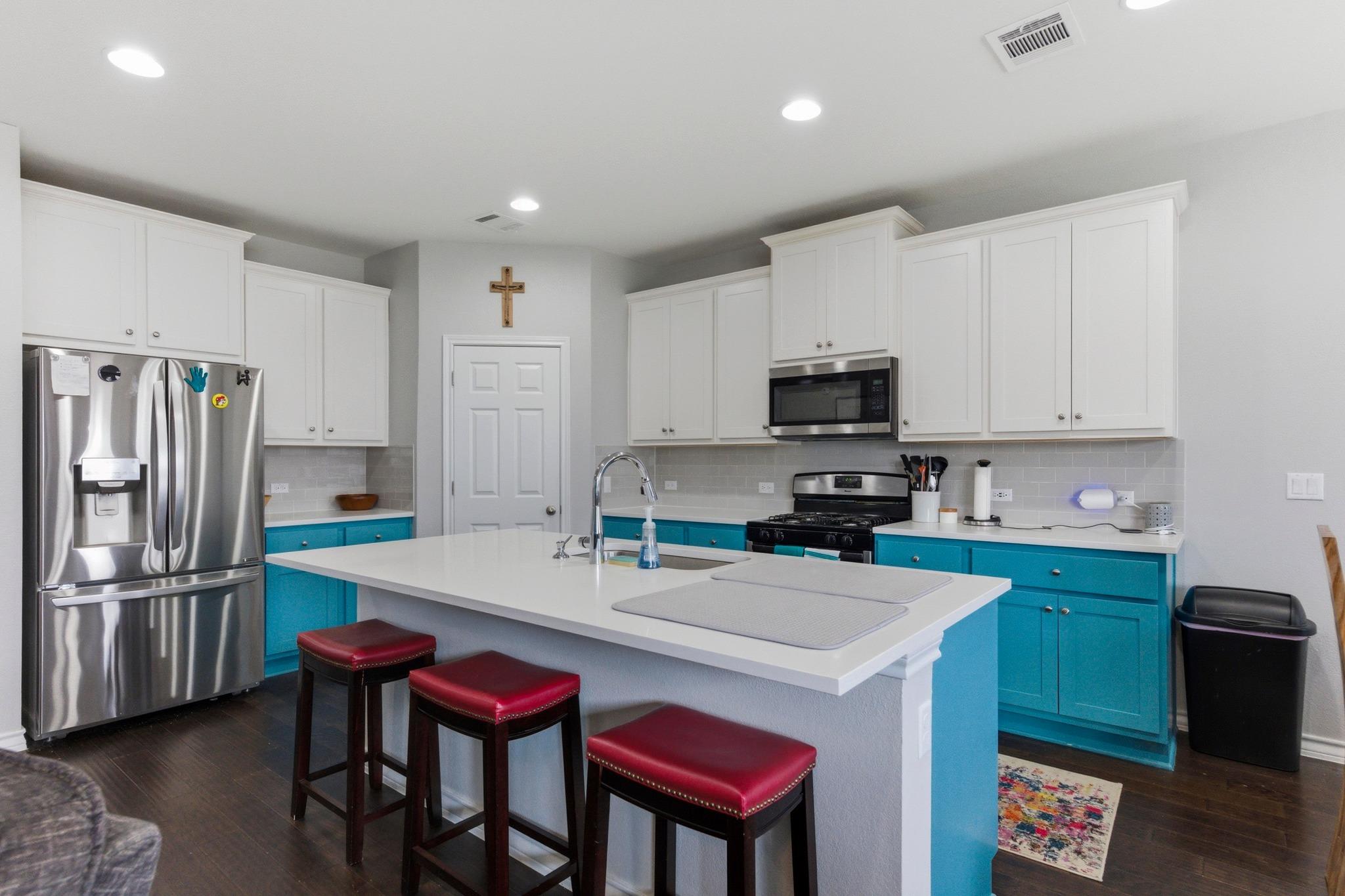 2009 Los Olivios Way, Austin, TX 78725