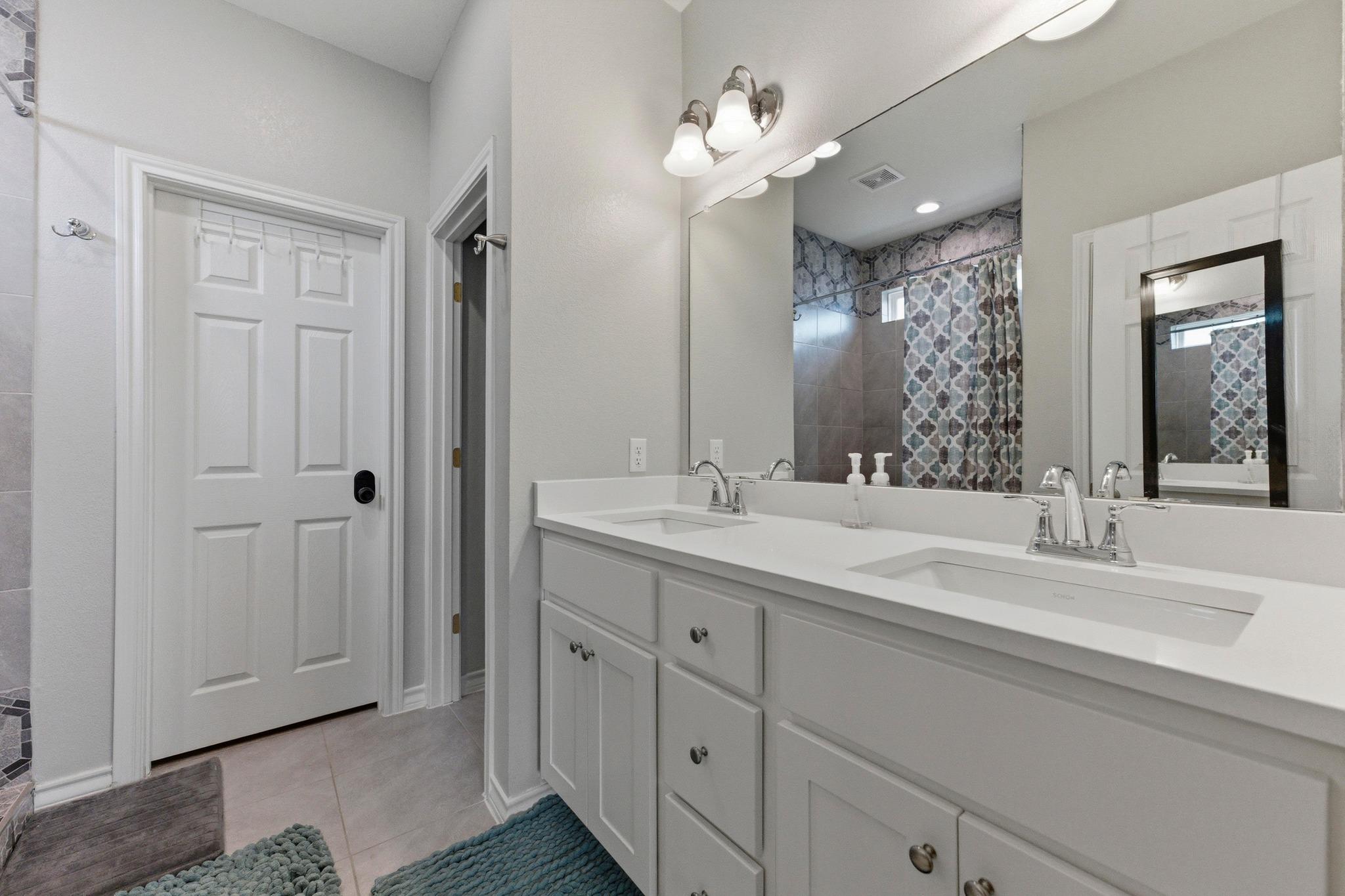 2009 Los Olivios Way, Austin, TX 78725