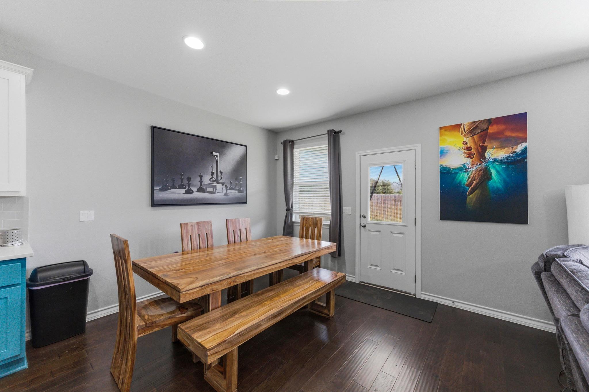 2009 Los Olivios Way, Austin, TX 78725