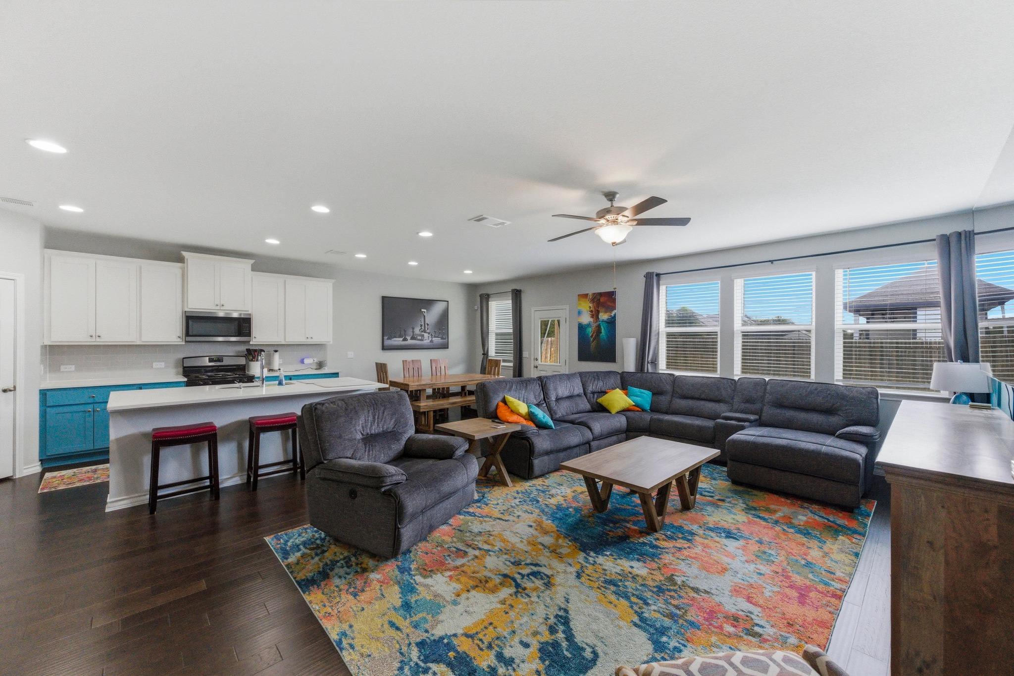 2009 Los Olivios Way, Austin, TX 78725