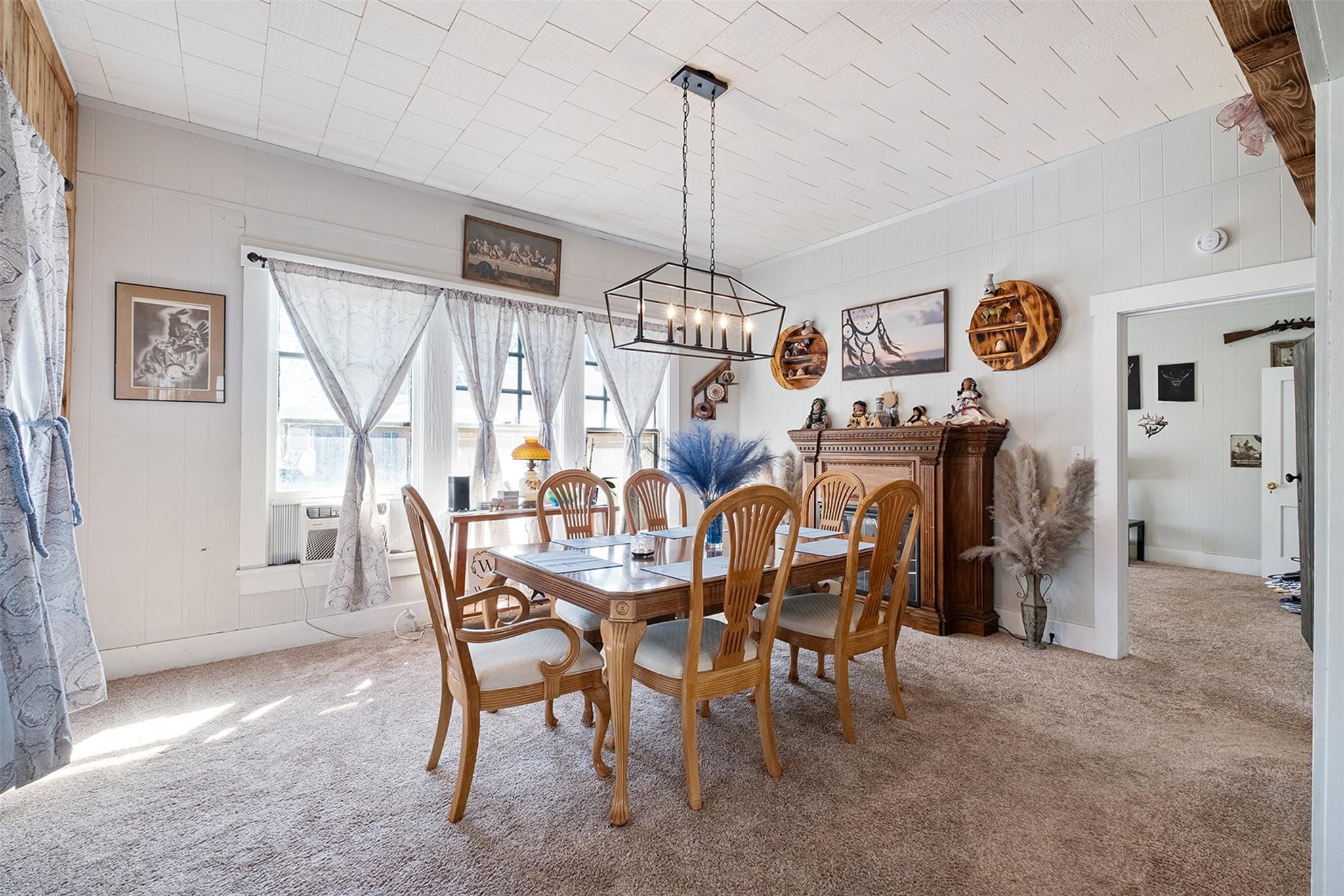 406 E Gonzales St, Yoakum, TX 77995