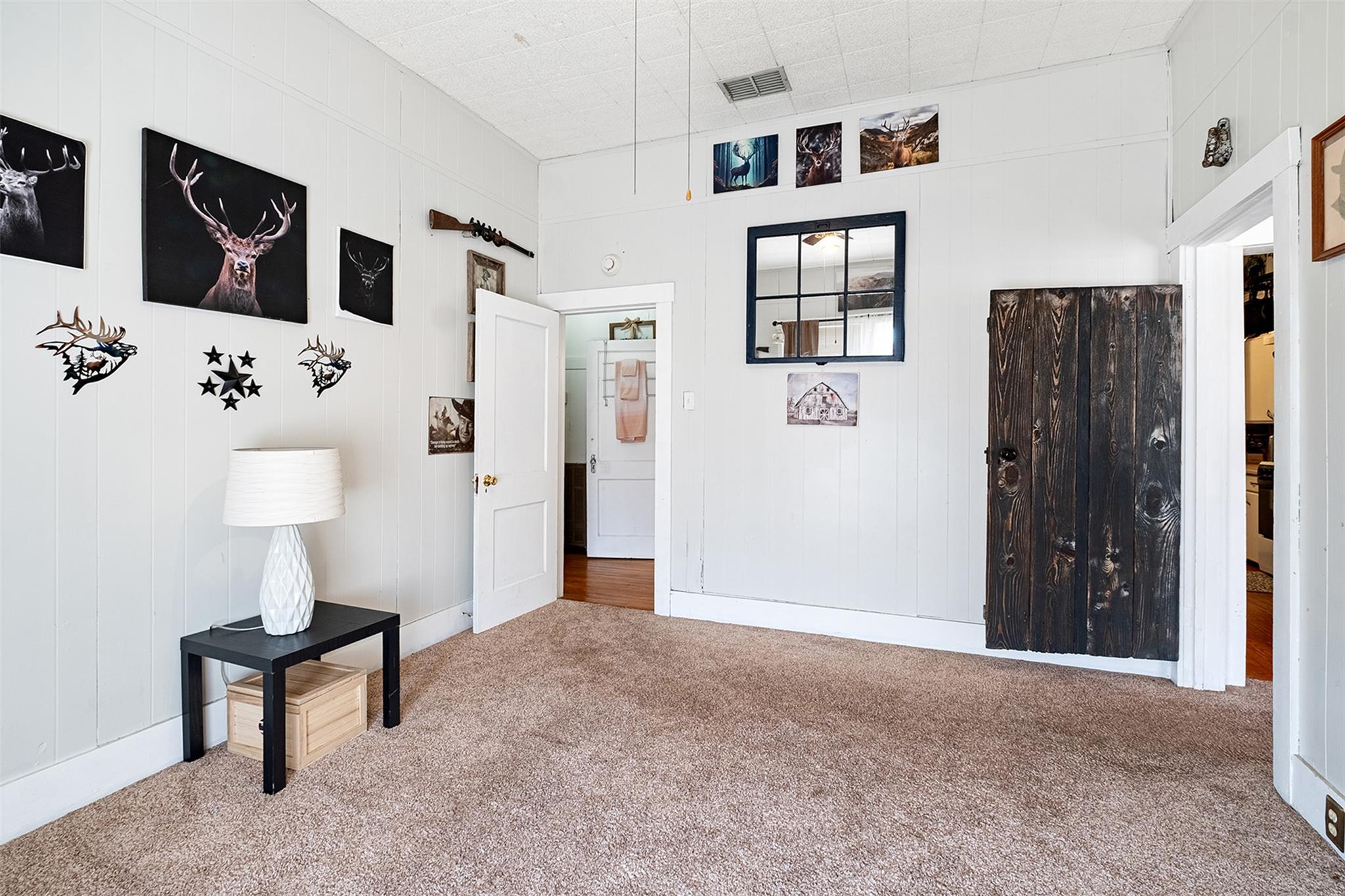 406 E Gonzales St, Yoakum, TX 77995