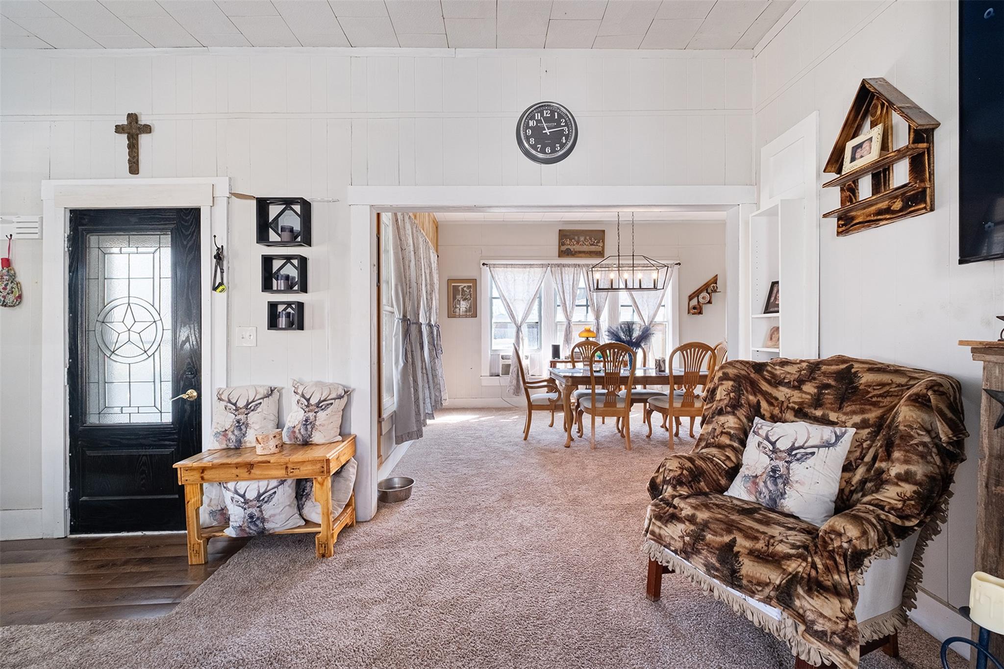 406 E Gonzales St, Yoakum, TX 77995