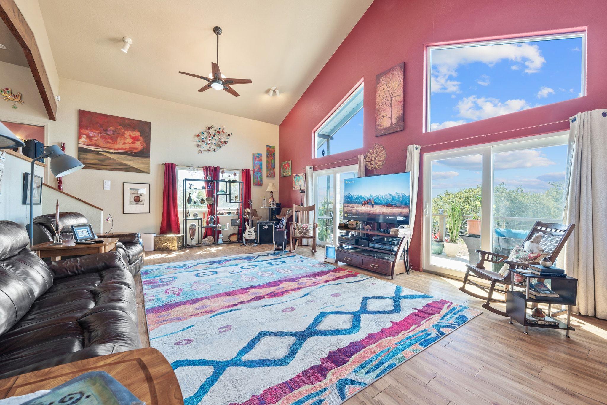 310 Eagles Nest Dr, Wimberley, TX 78676