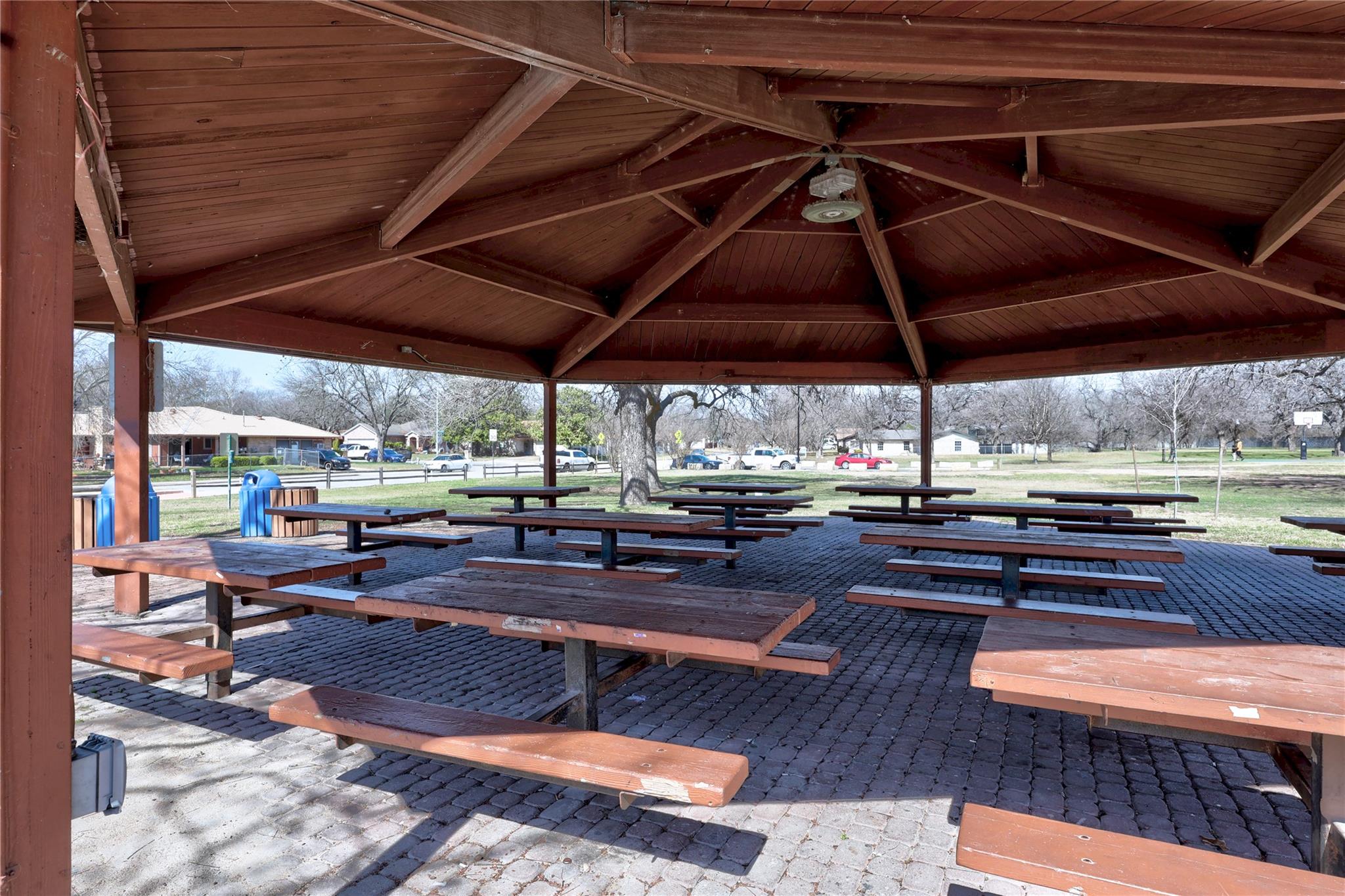 5704 Whitebrook Dr, Austin, TX 78724