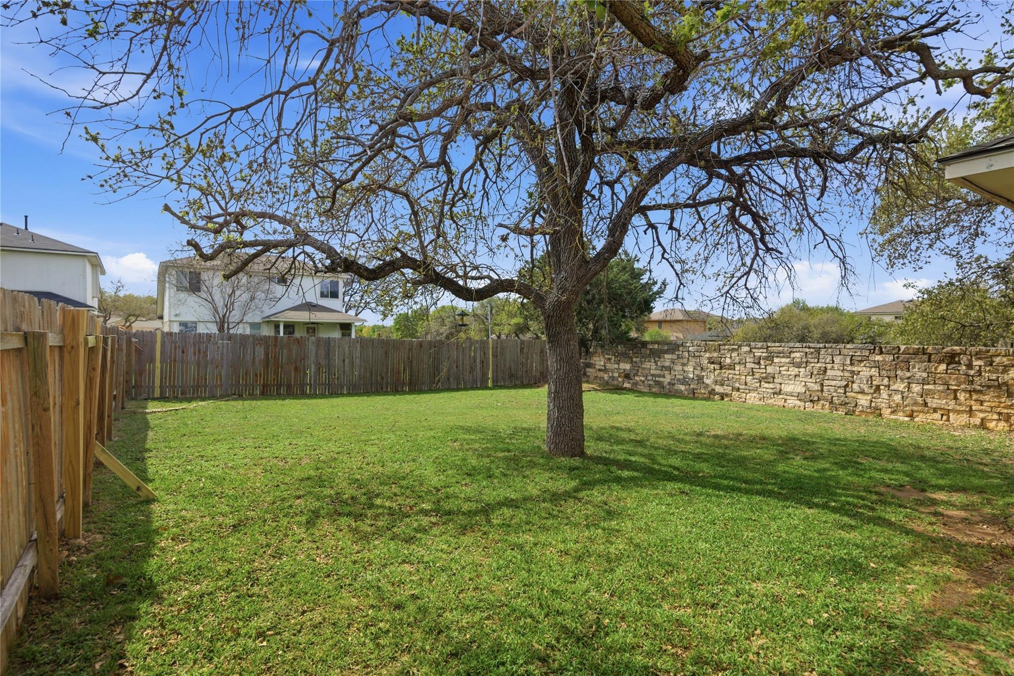 3778 Castle Rock Dr, Round Rock, TX 78681