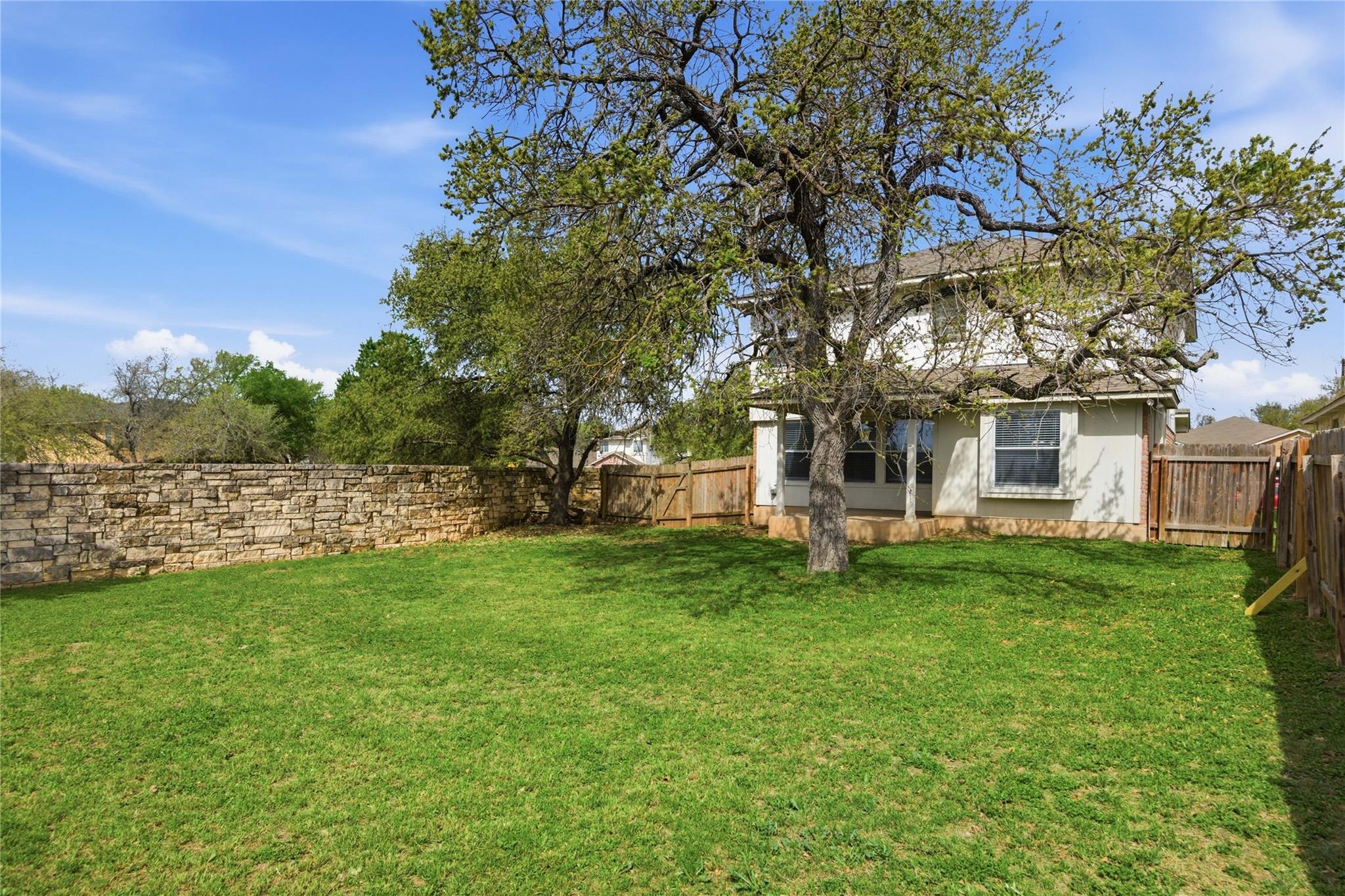 3778 Castle Rock Dr, Round Rock, TX 78681