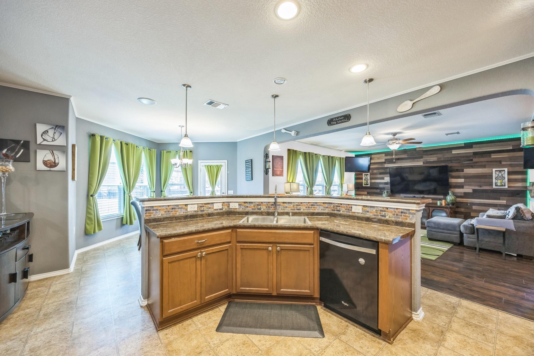 6401 Quinton Dr, Austin, TX 78747