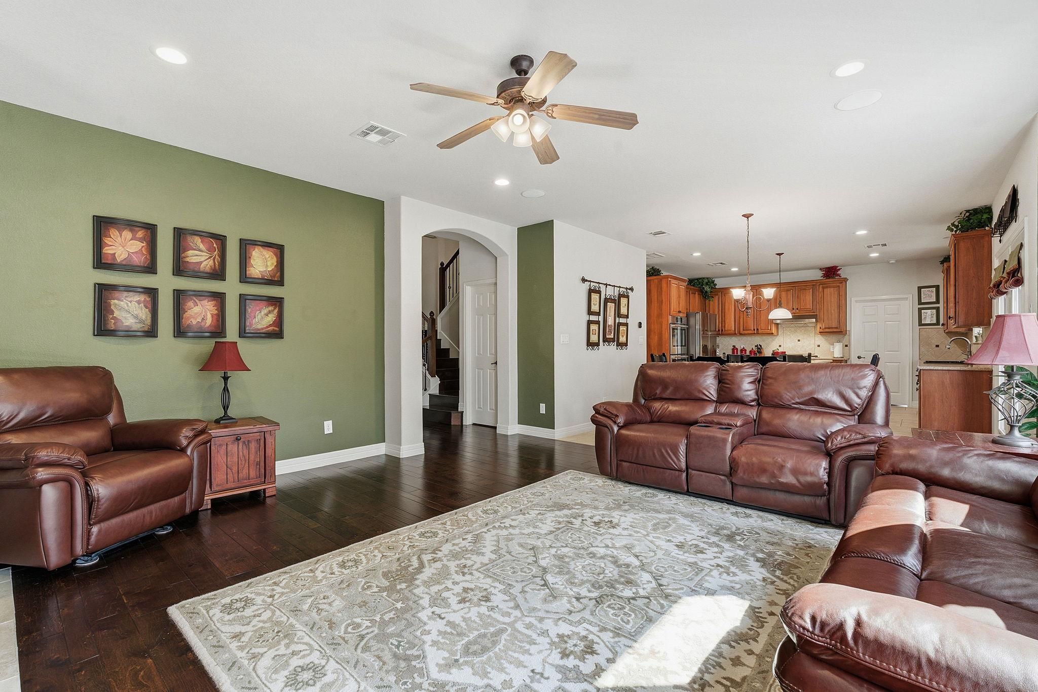 9916 Royal New Kent Dr, Austin, TX 78717