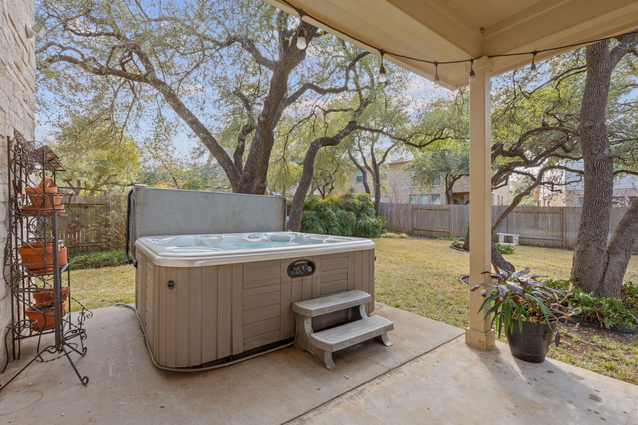 9916 Royal New Kent Dr, Austin, TX 78717