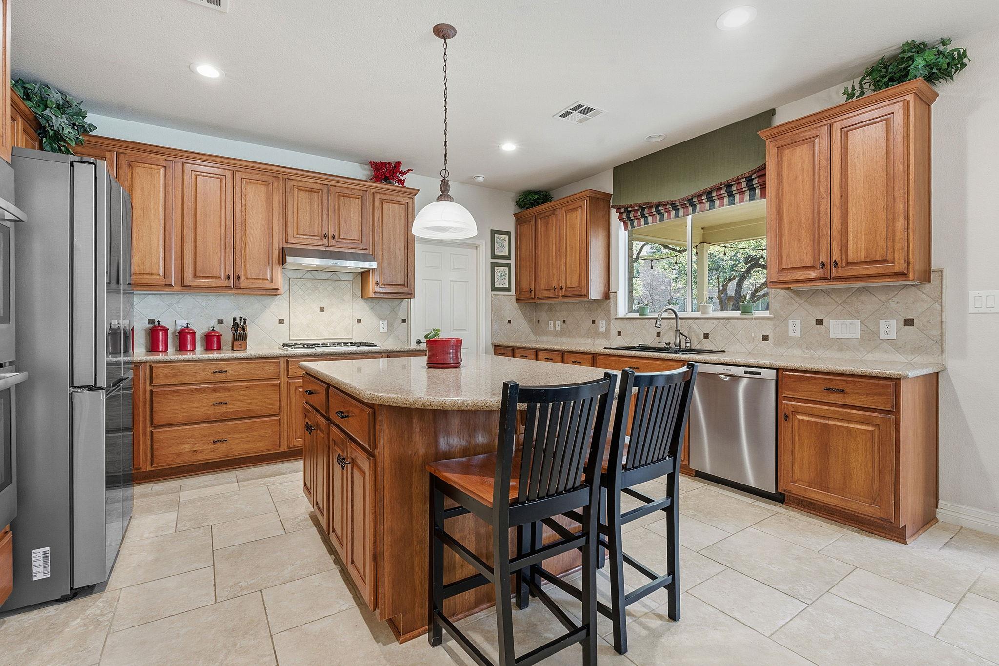 9916 Royal New Kent Dr, Austin, TX 78717