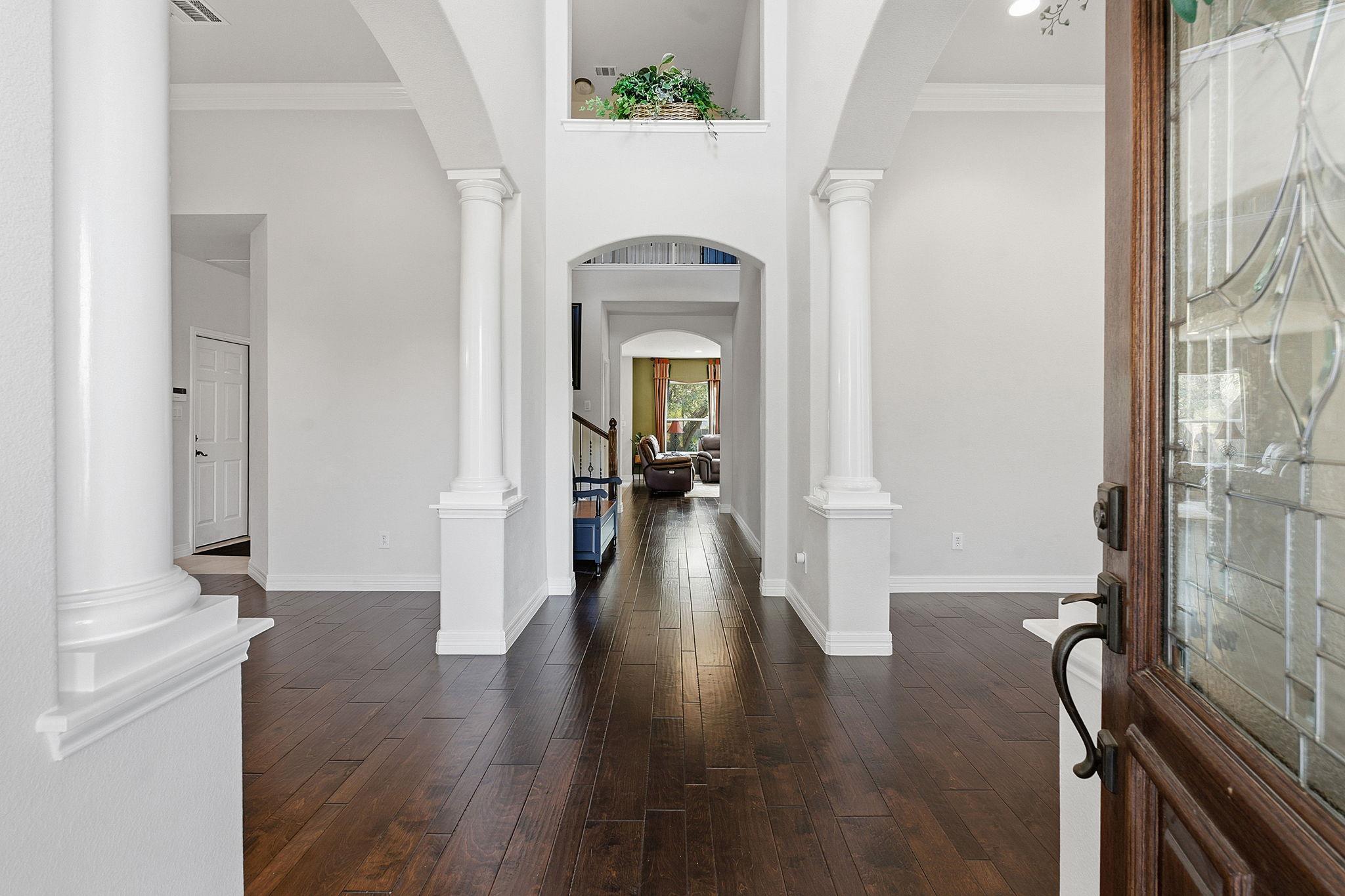 9916 Royal New Kent Dr, Austin, TX 78717