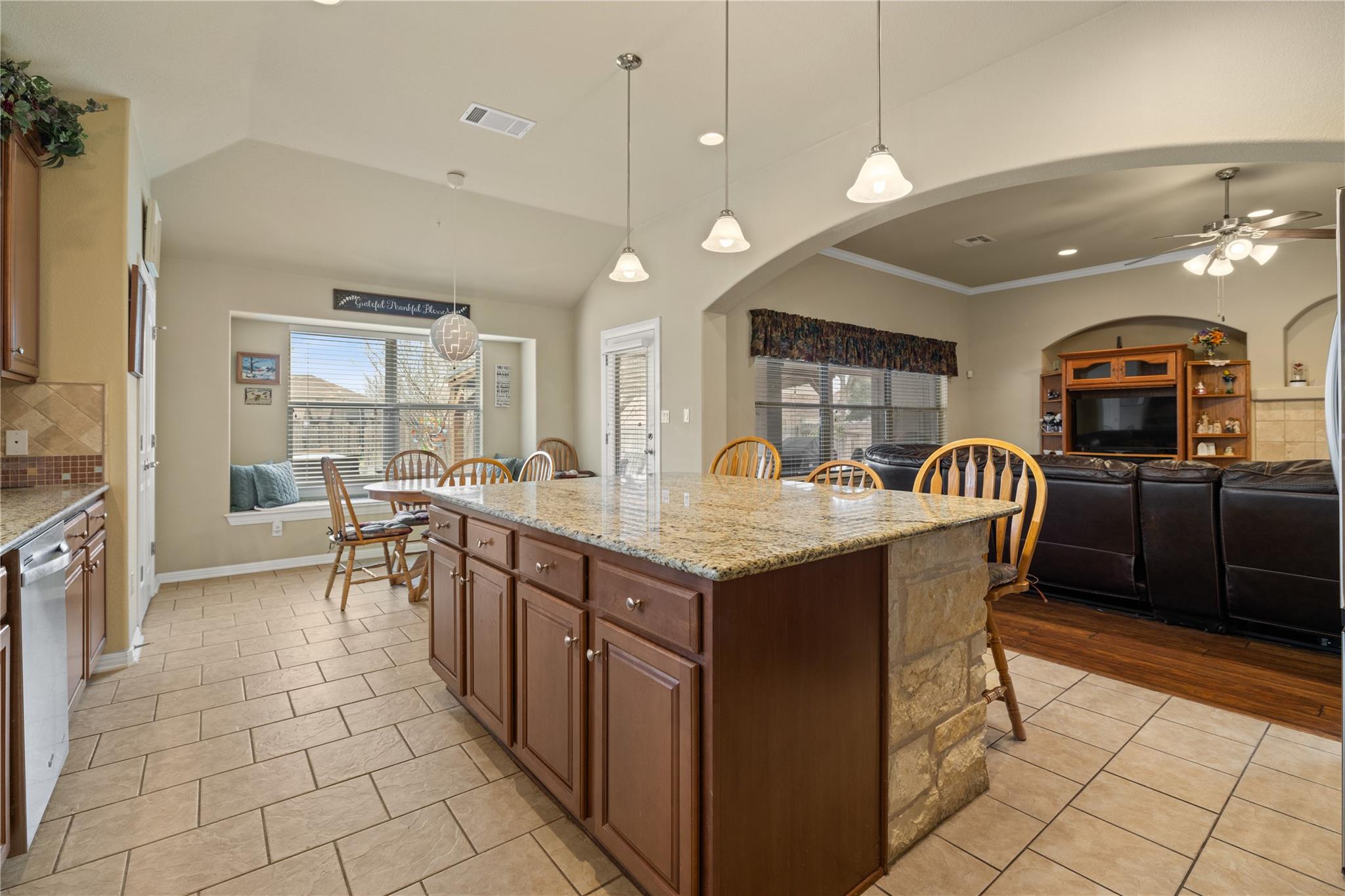 19500 Cheyenne Valley Dr, Round Rock, TX 78664