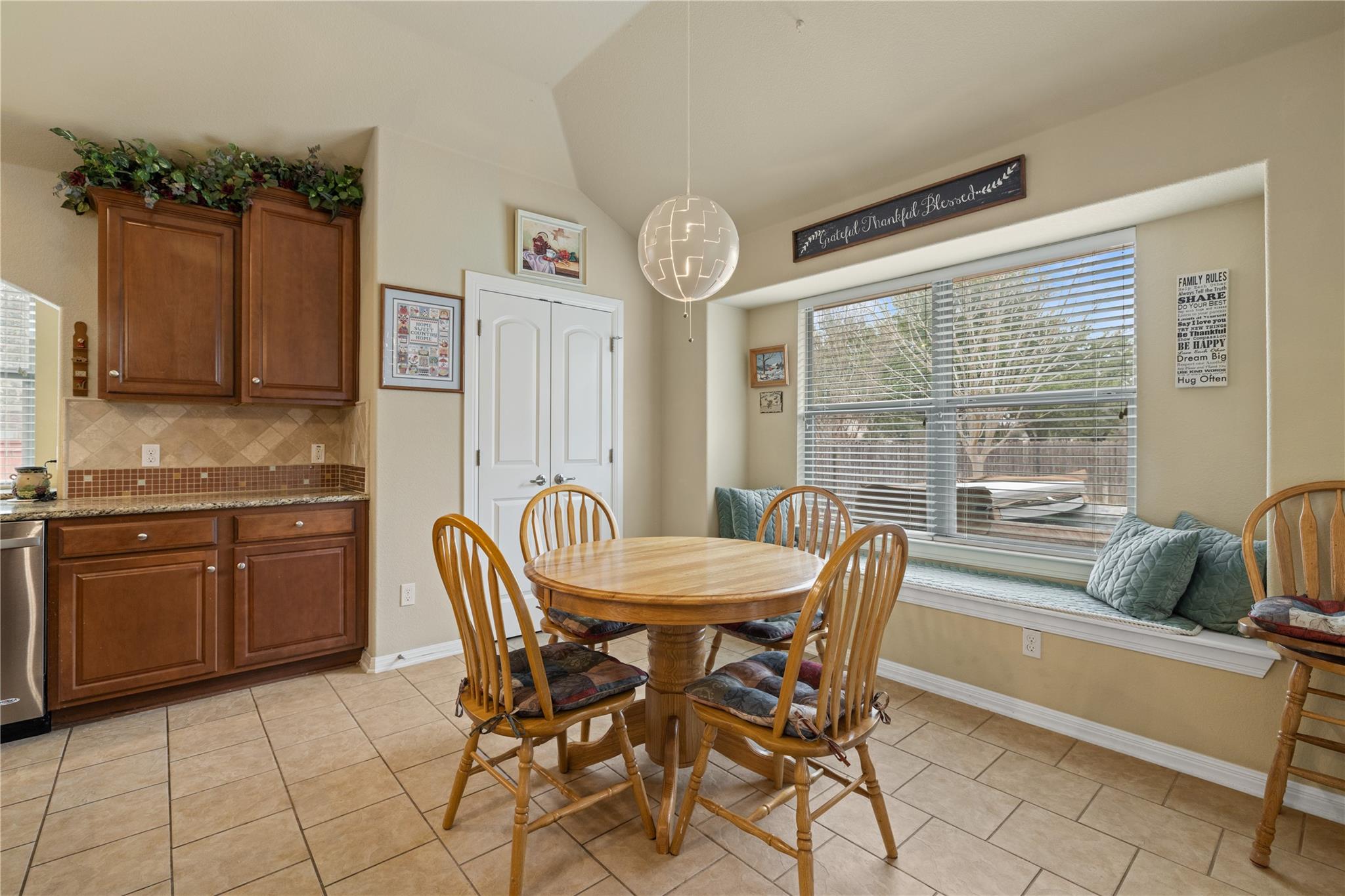 19500 Cheyenne Valley Dr, Round Rock, TX 78664