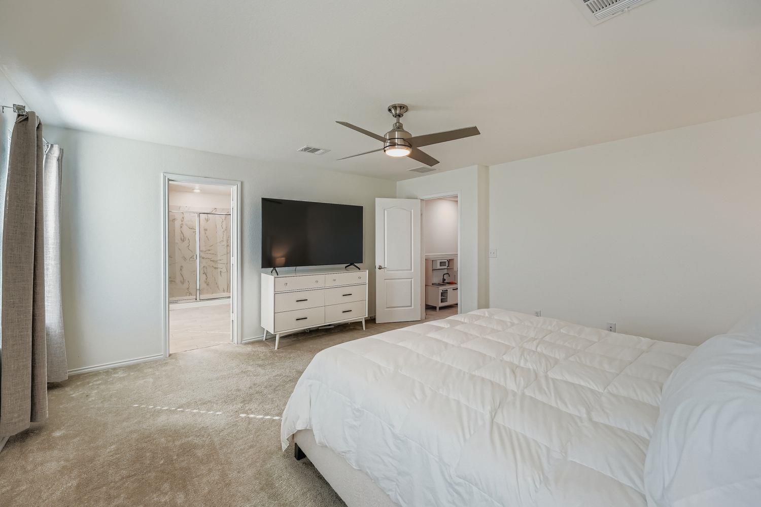 6313 Carriage Pines Dr, Del Valle, TX 78617