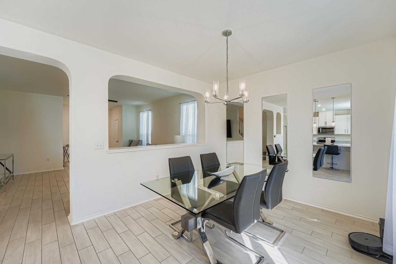 6313 Carriage Pines Dr, Del Valle, TX 78617