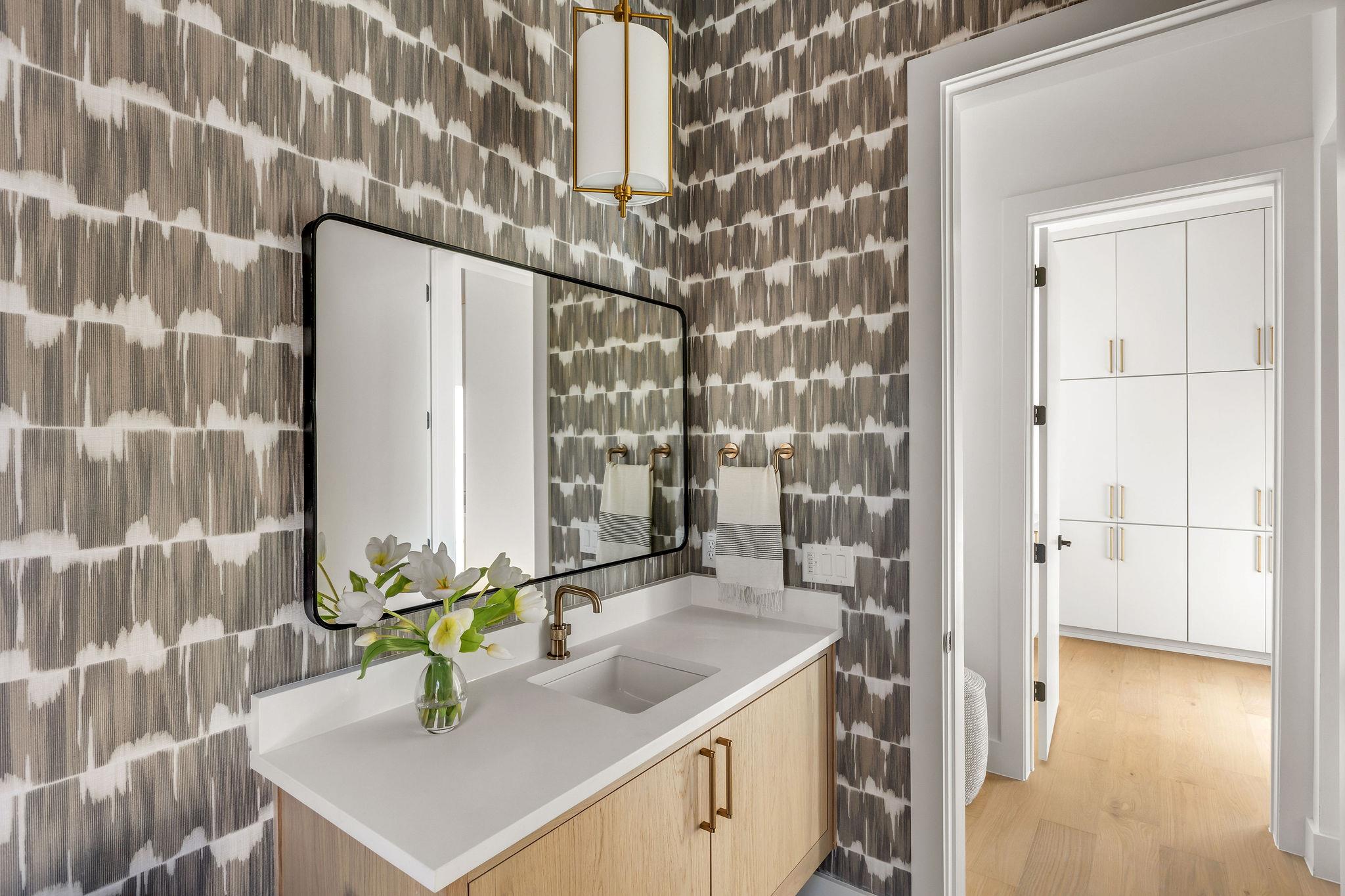 8307 Silver Ridge Dr, Austin, TX 78759