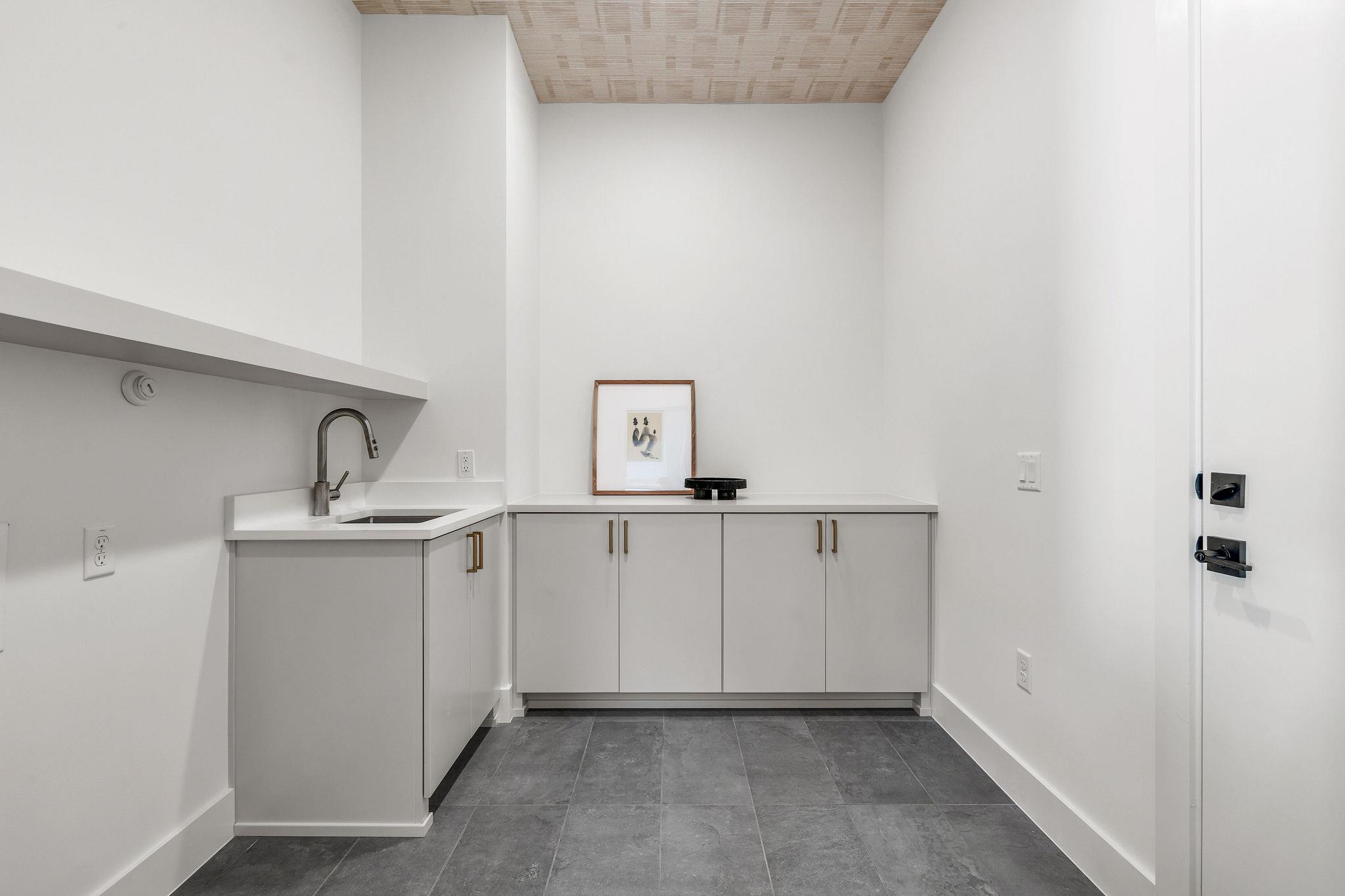 8307 Silver Ridge Dr, Austin, TX 78759