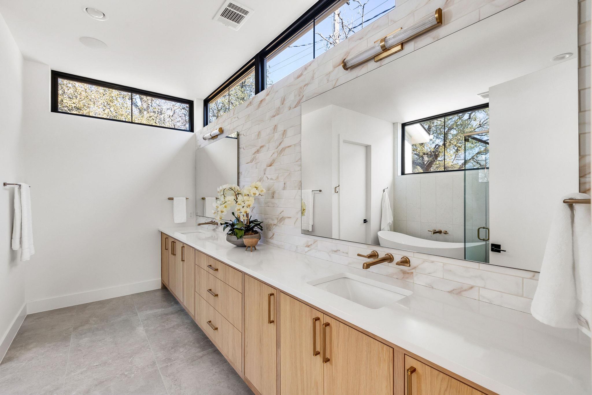 8307 Silver Ridge Dr, Austin, TX 78759