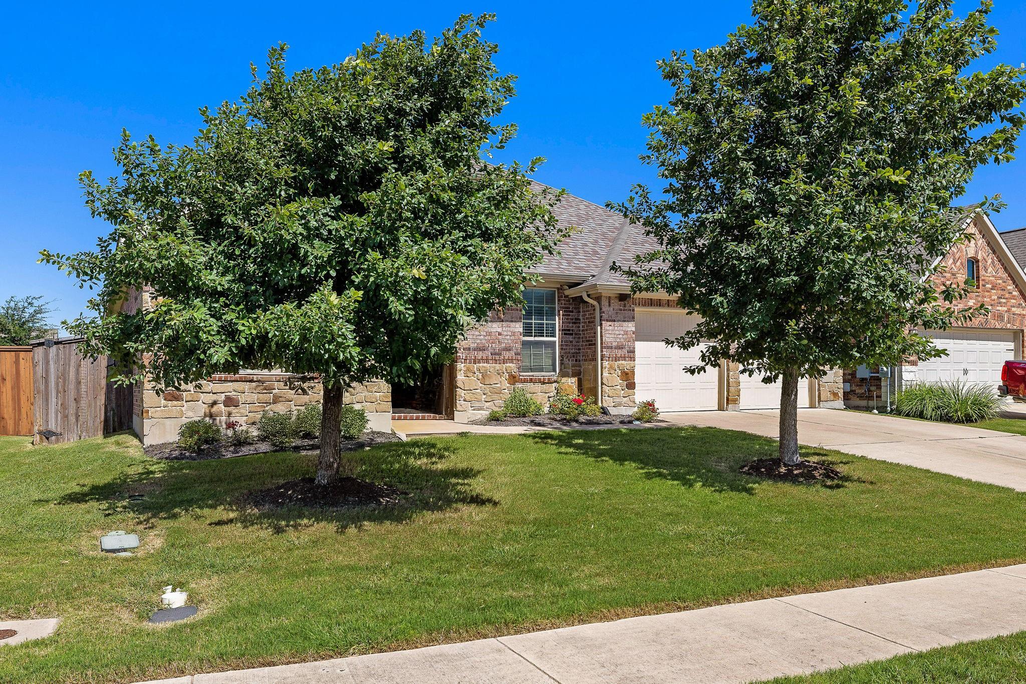 305 Miracle Rose Way, Liberty Hill, TX 78642